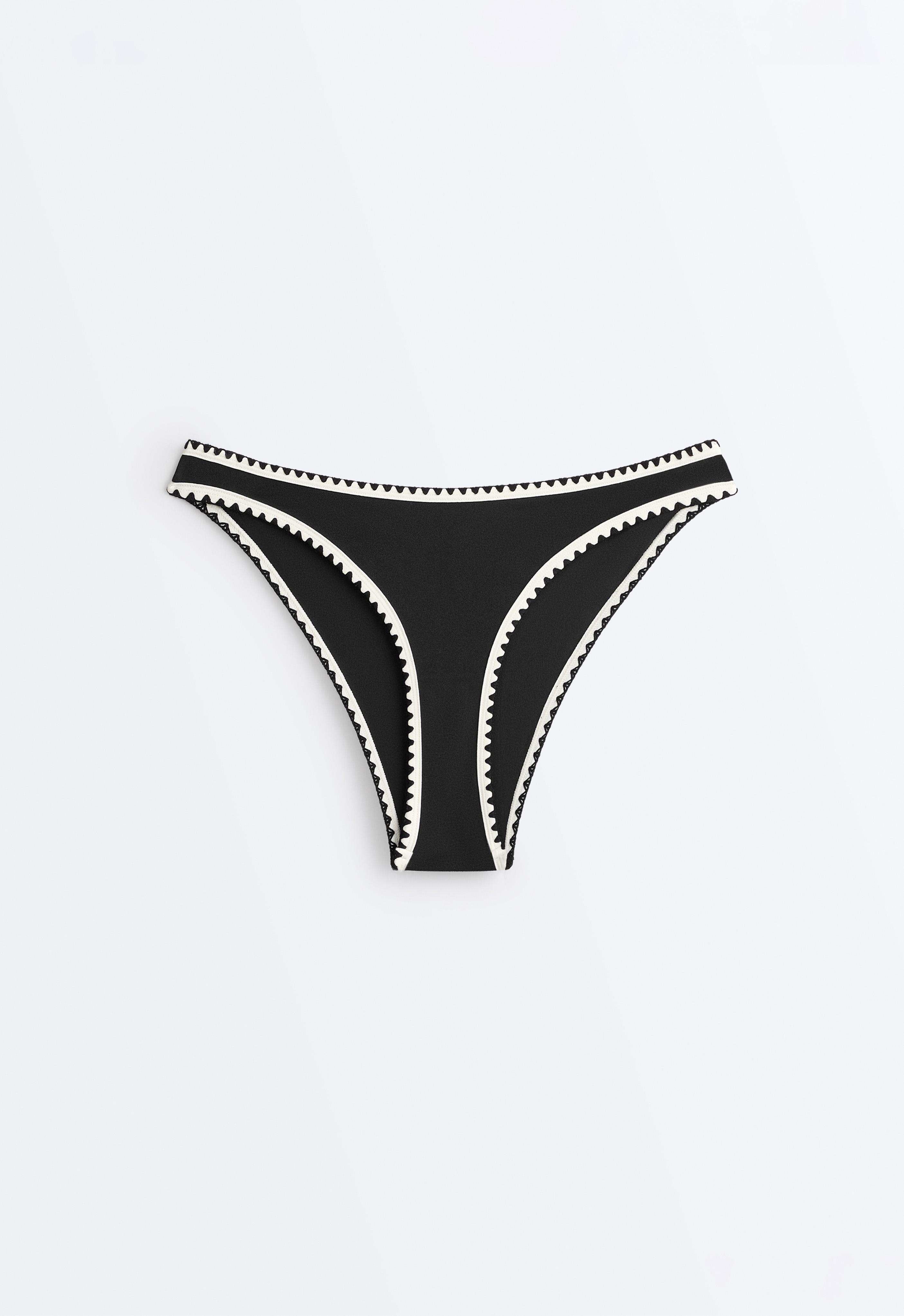Contrast stitch U-cut medium-coverage bikini briefs — BLACK