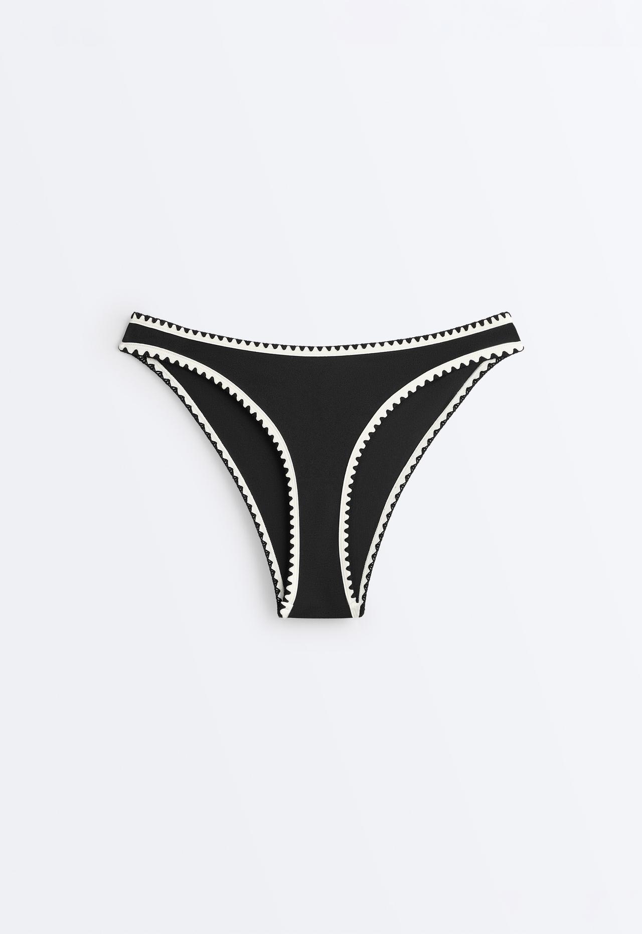 Contrast stitch U-cut medium-coverage bikini briefs — BLACK