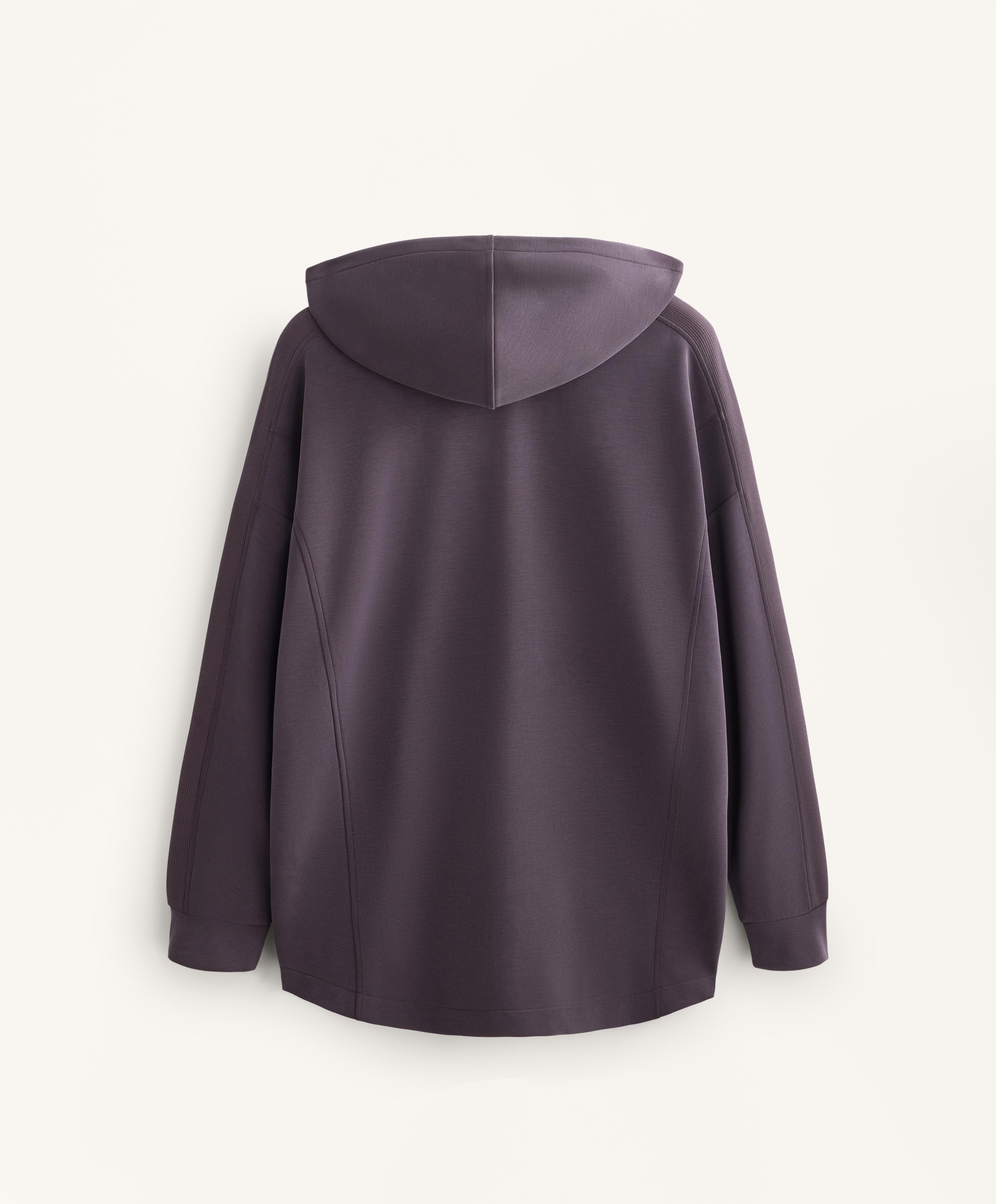Lange Jacke mit Kapuze und gerippten Details aus gebürstetem Modal Lange Jacke mit Kapuze und gerippten Details aus gebürstetem Modal
