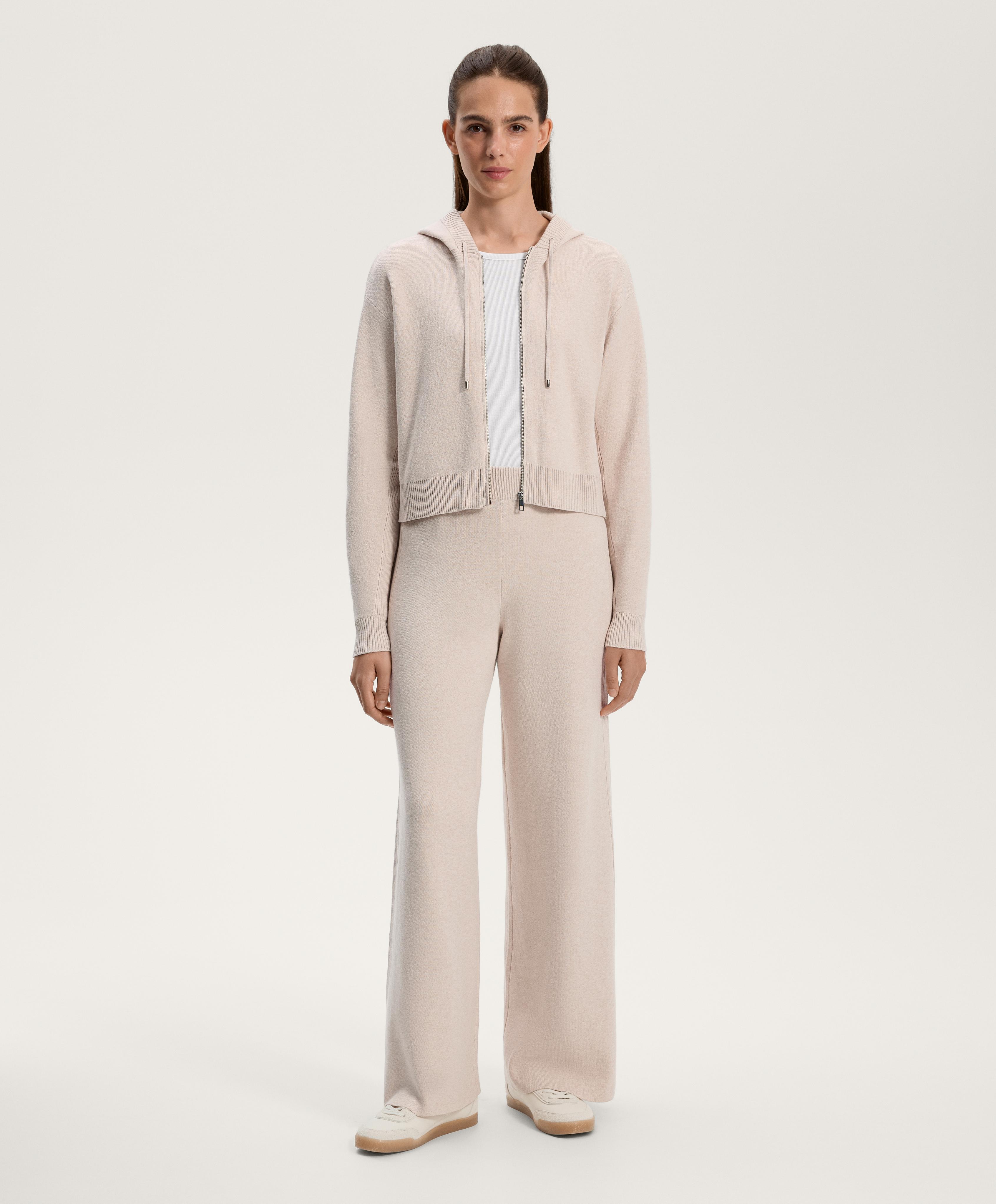 Total look πλεκτό σε ίσια γραμμή rib στο πλάι χρώμα της πέτρας