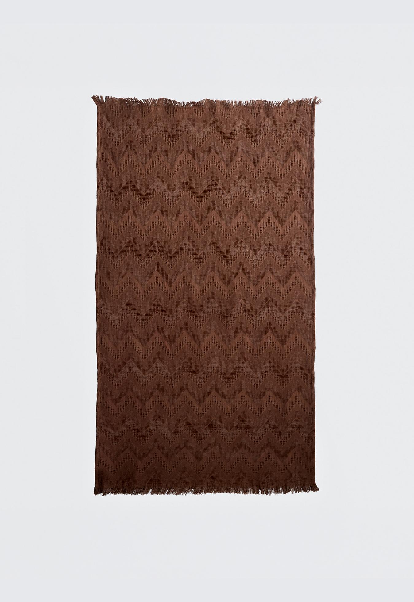 100% cotton chevron towel — Dark chocolate