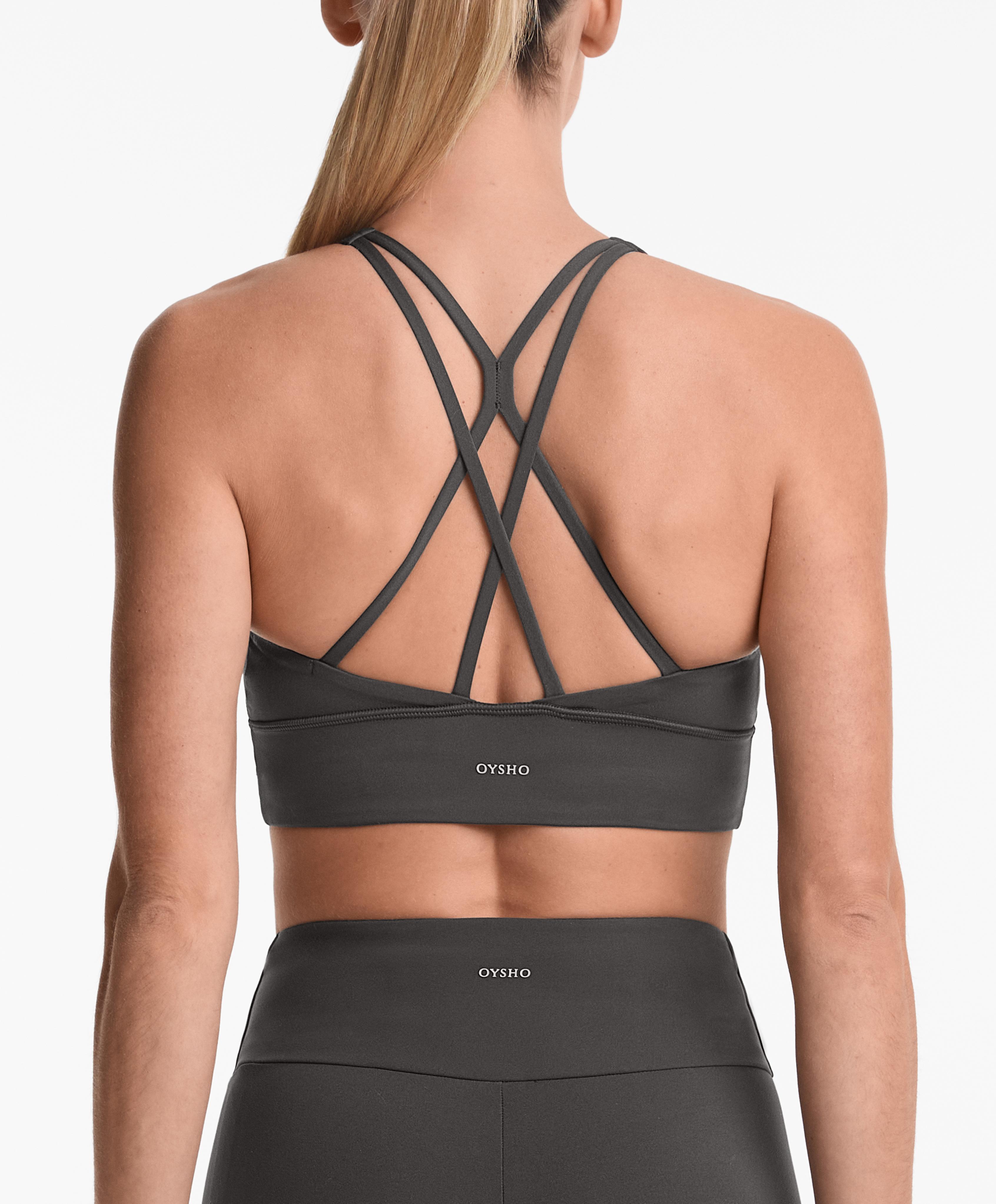 Medium-support comfortlux sports bra with cups