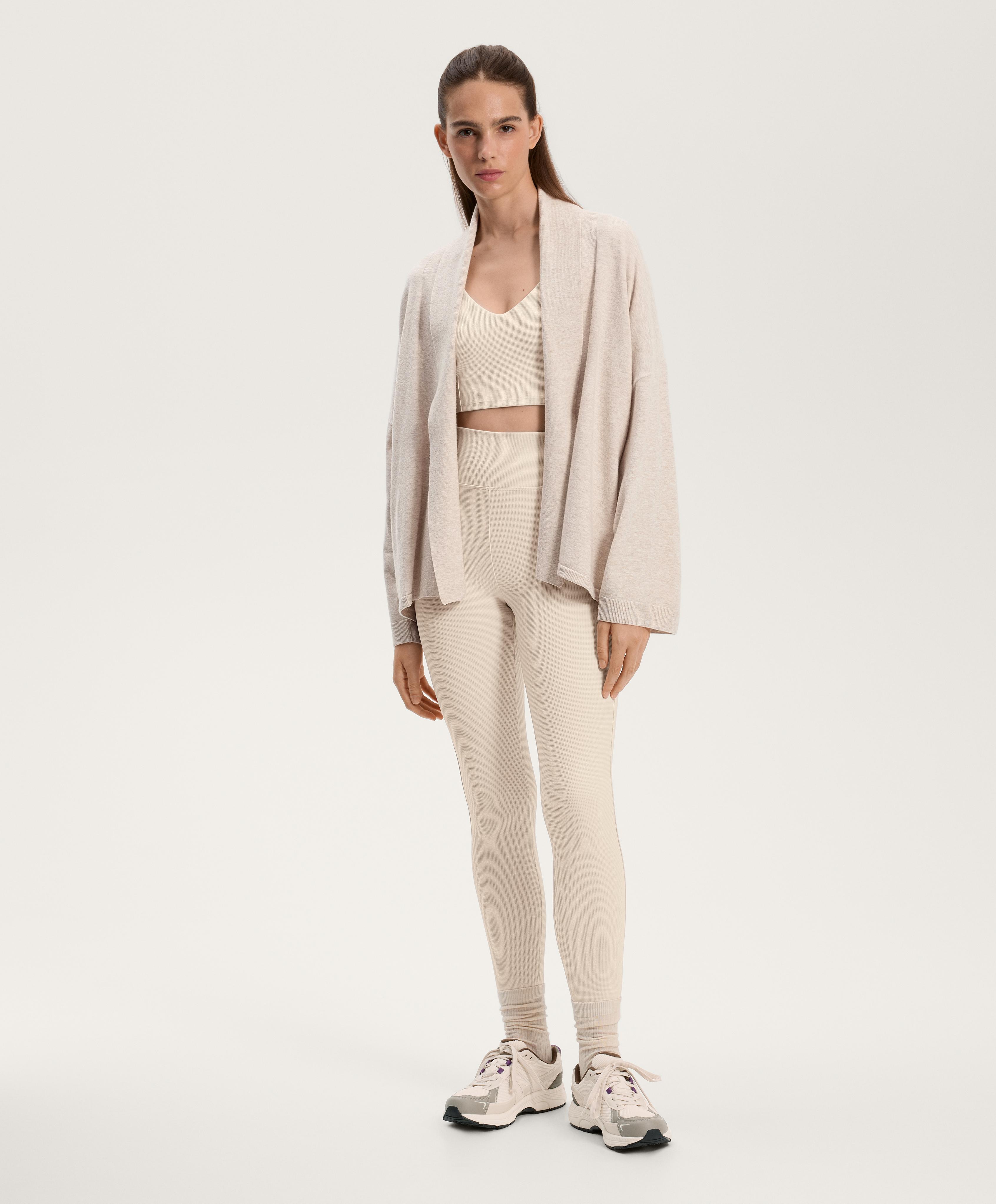 Stickad cardigan med krage och slag - Rea