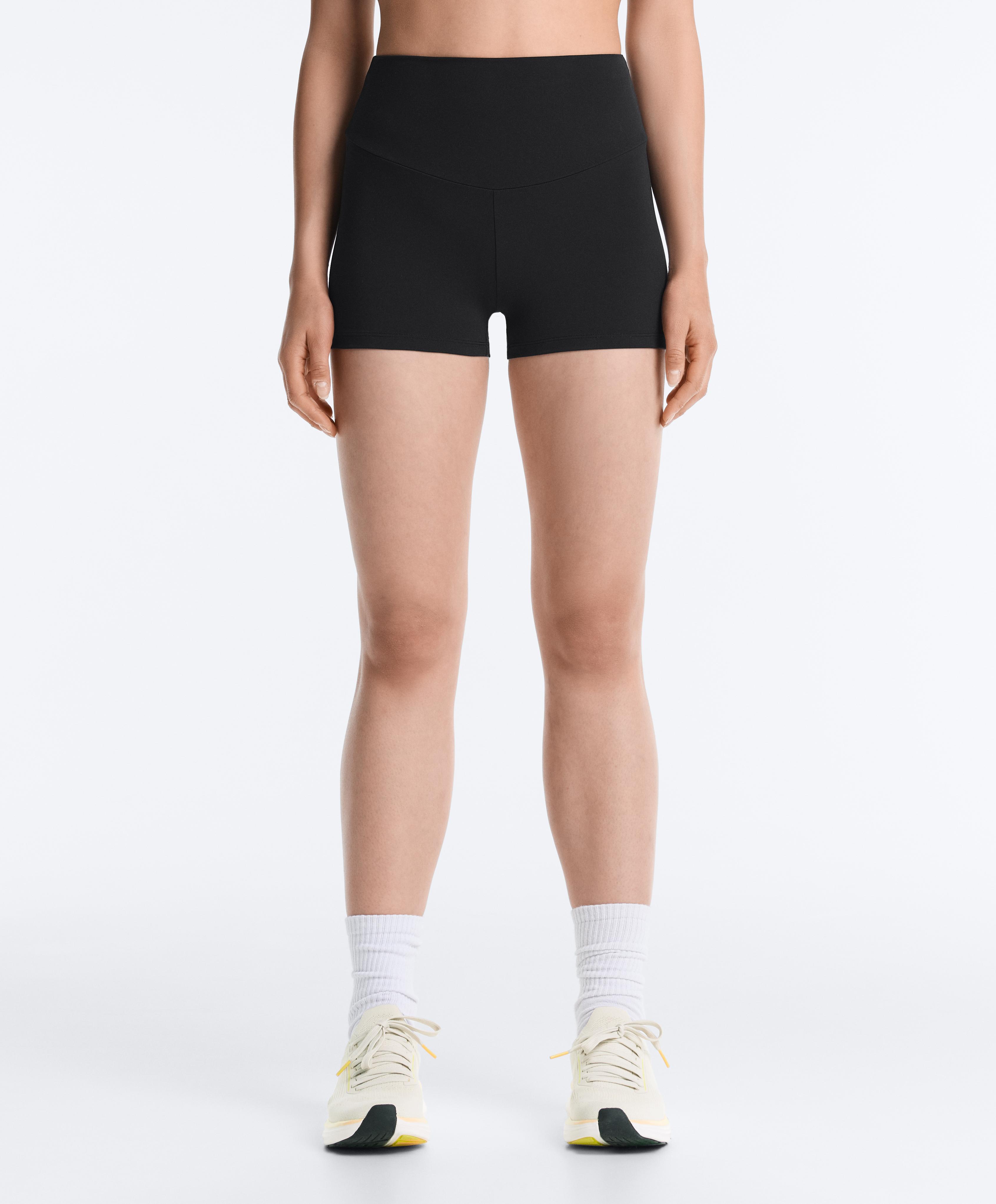 Comfortlux high-rise 5cm hot pants — BLACK