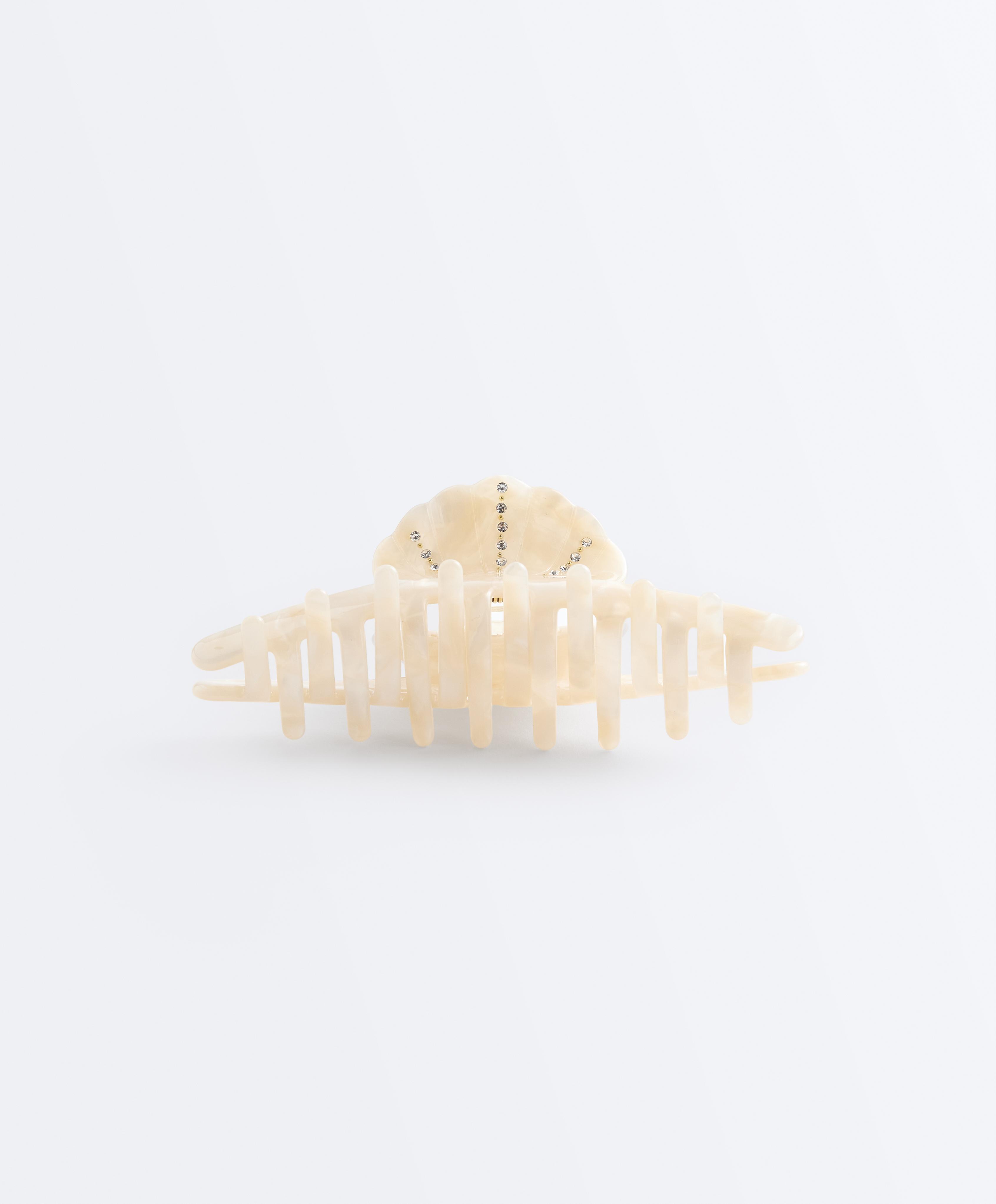 Large shell hair clip