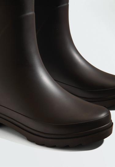 Rain boots — BROWN 8