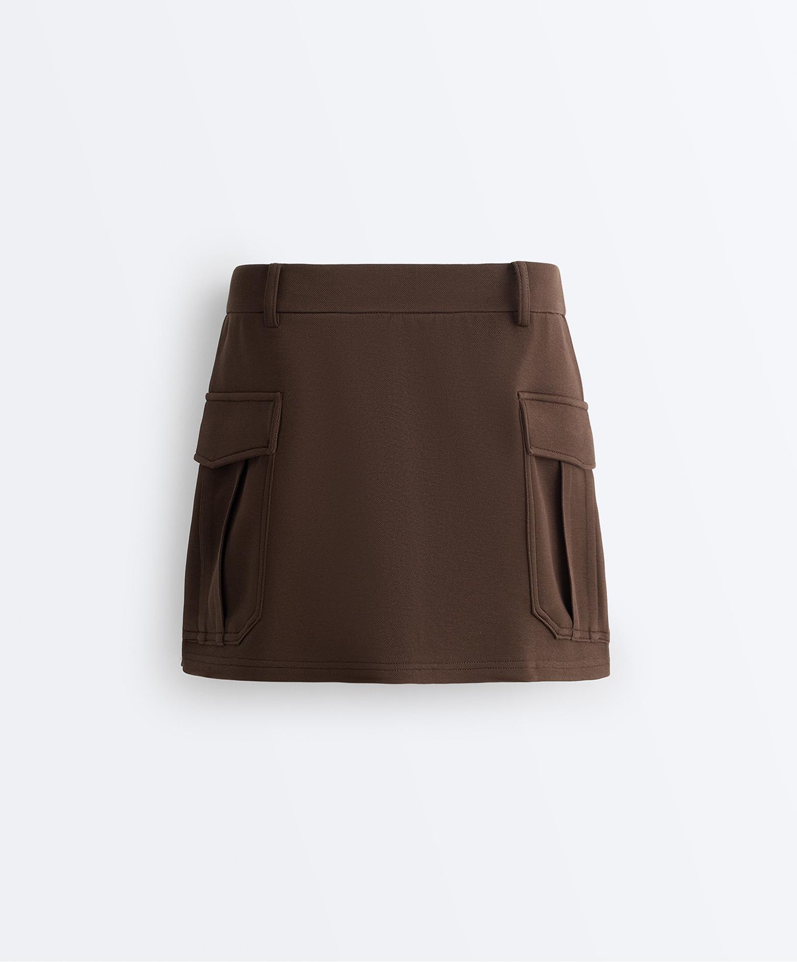 Short piqué skirt with cotton pockets — DARK BROWN