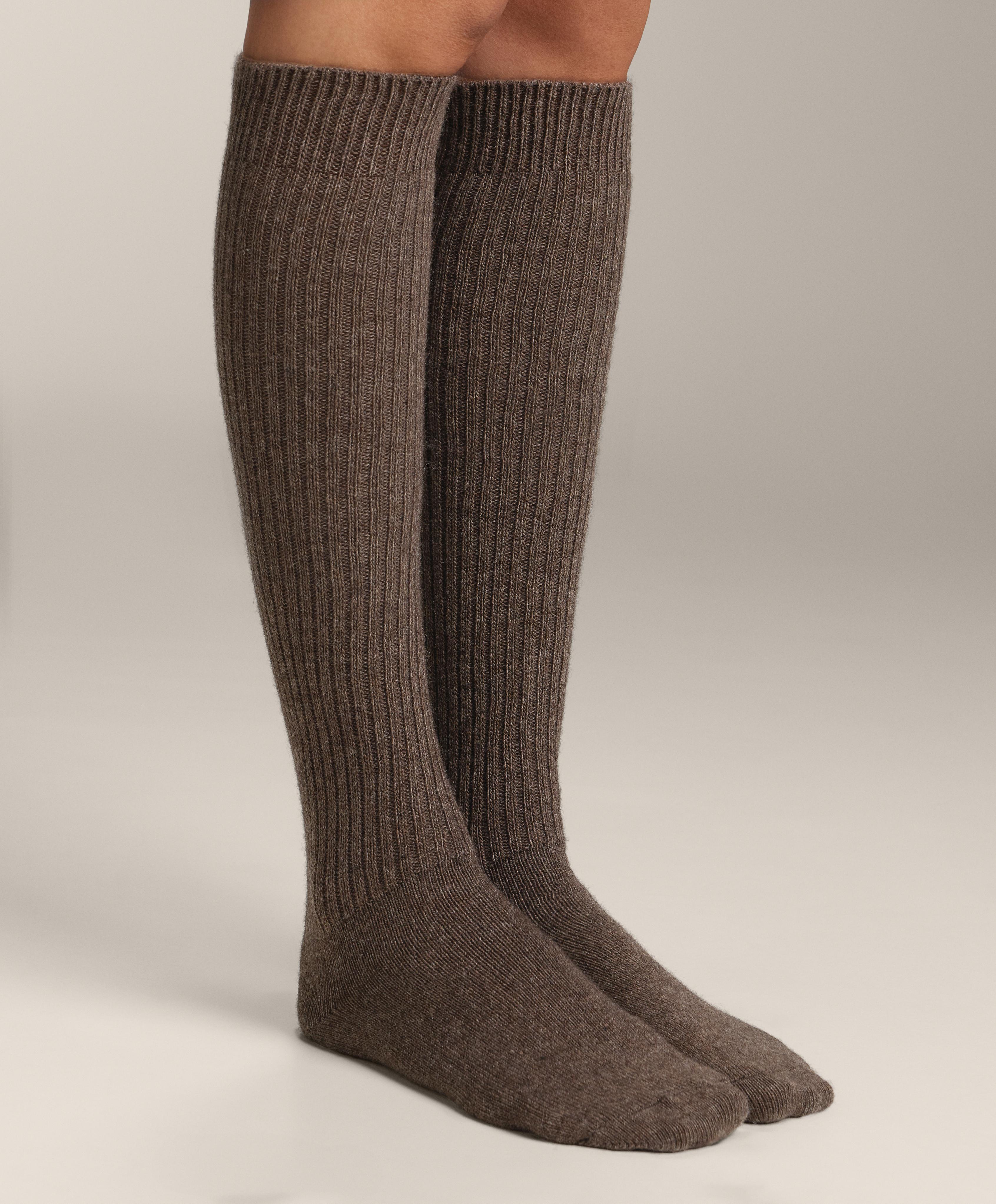 18% cashmere 13% wool long socks — DARK BROWN