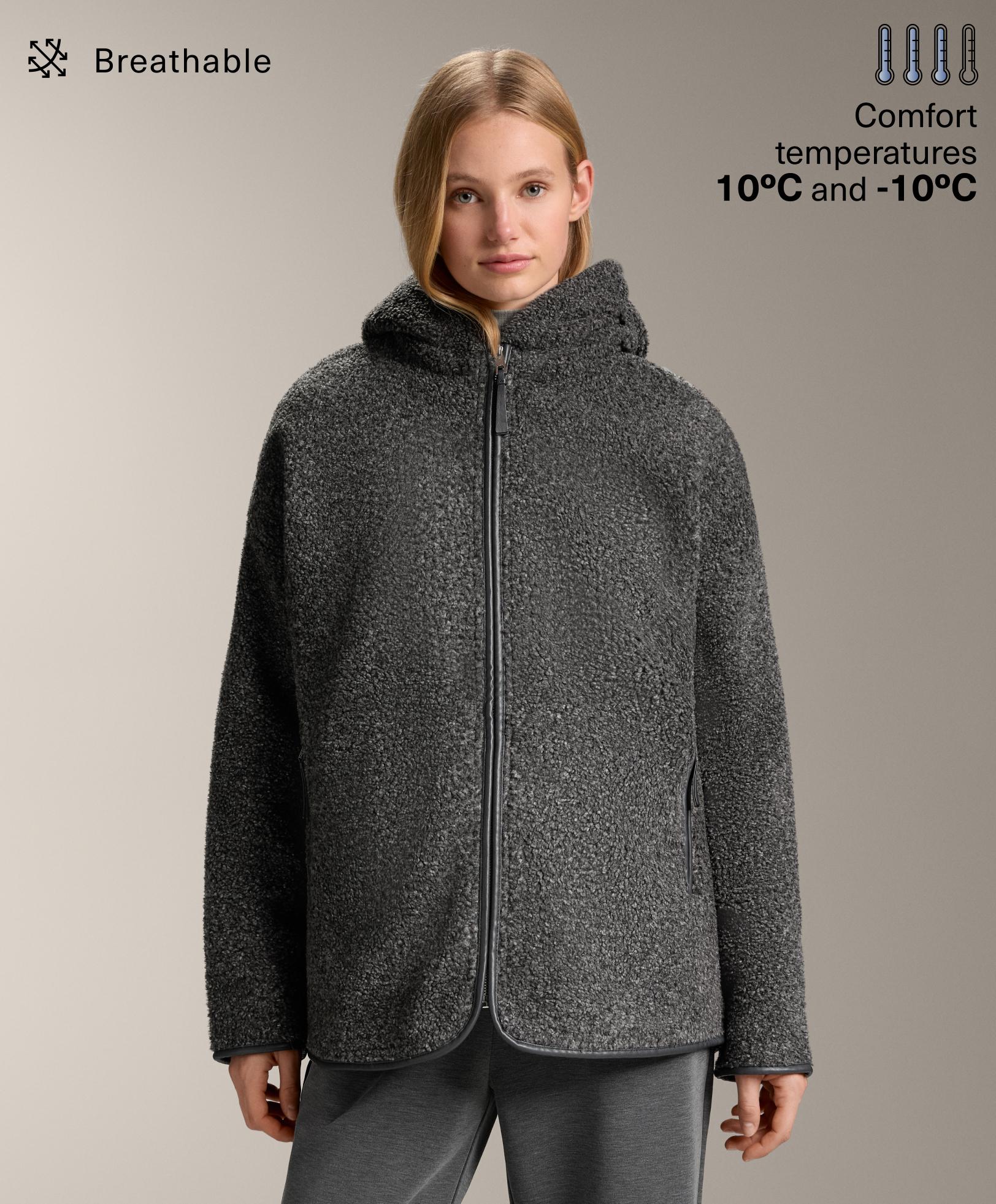 Dirbtinio avikailio didelio dydžio striukė su gobtuvu ir dirbtinio kailio vidumi