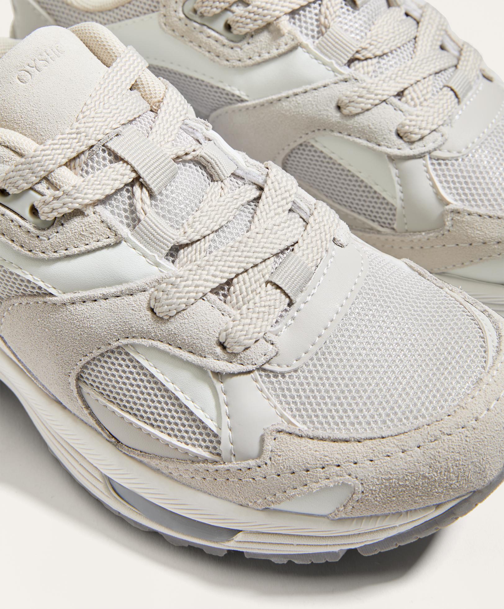 Running-style trainers
