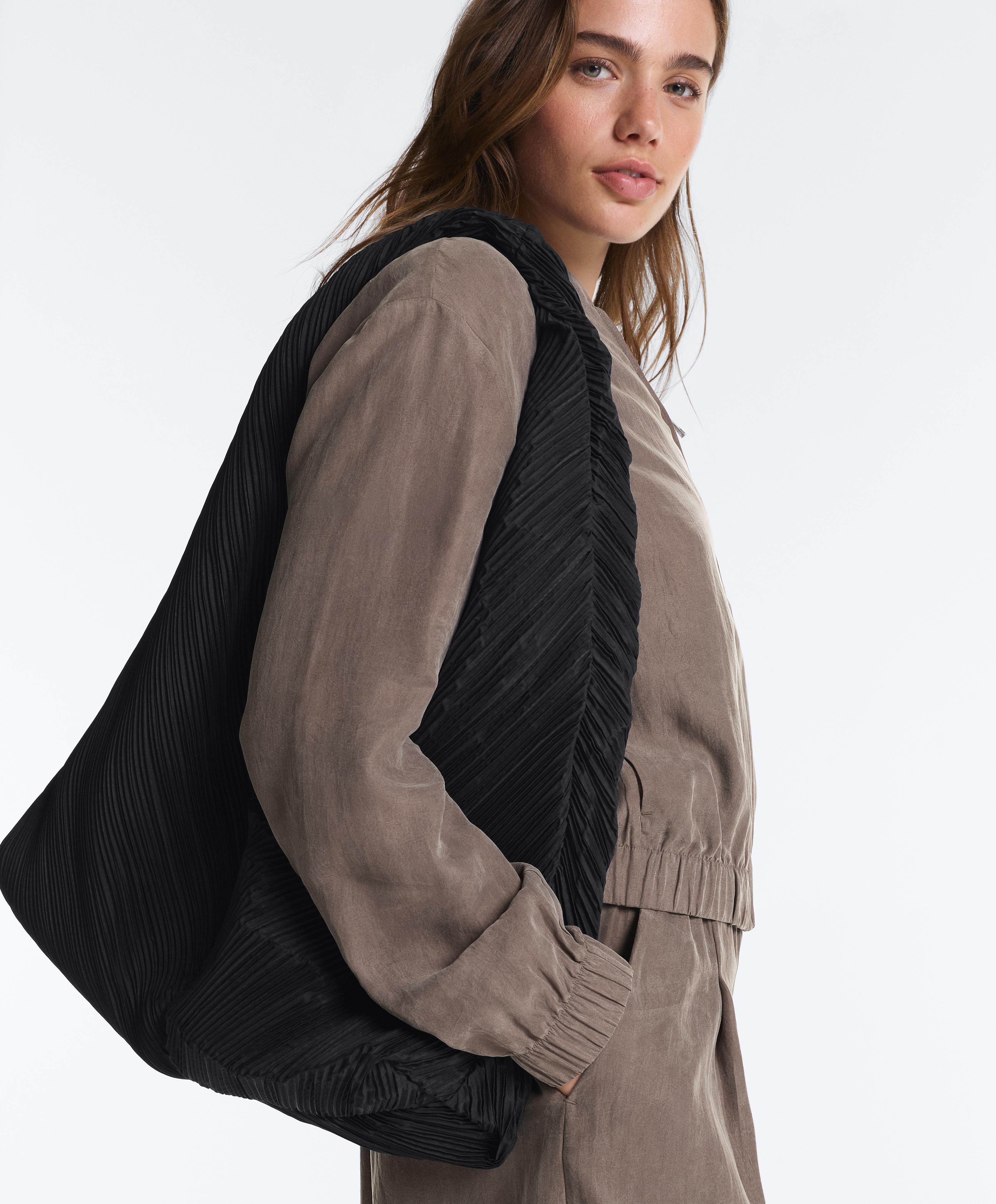 Pleated nylon shoulder bag — BLACK