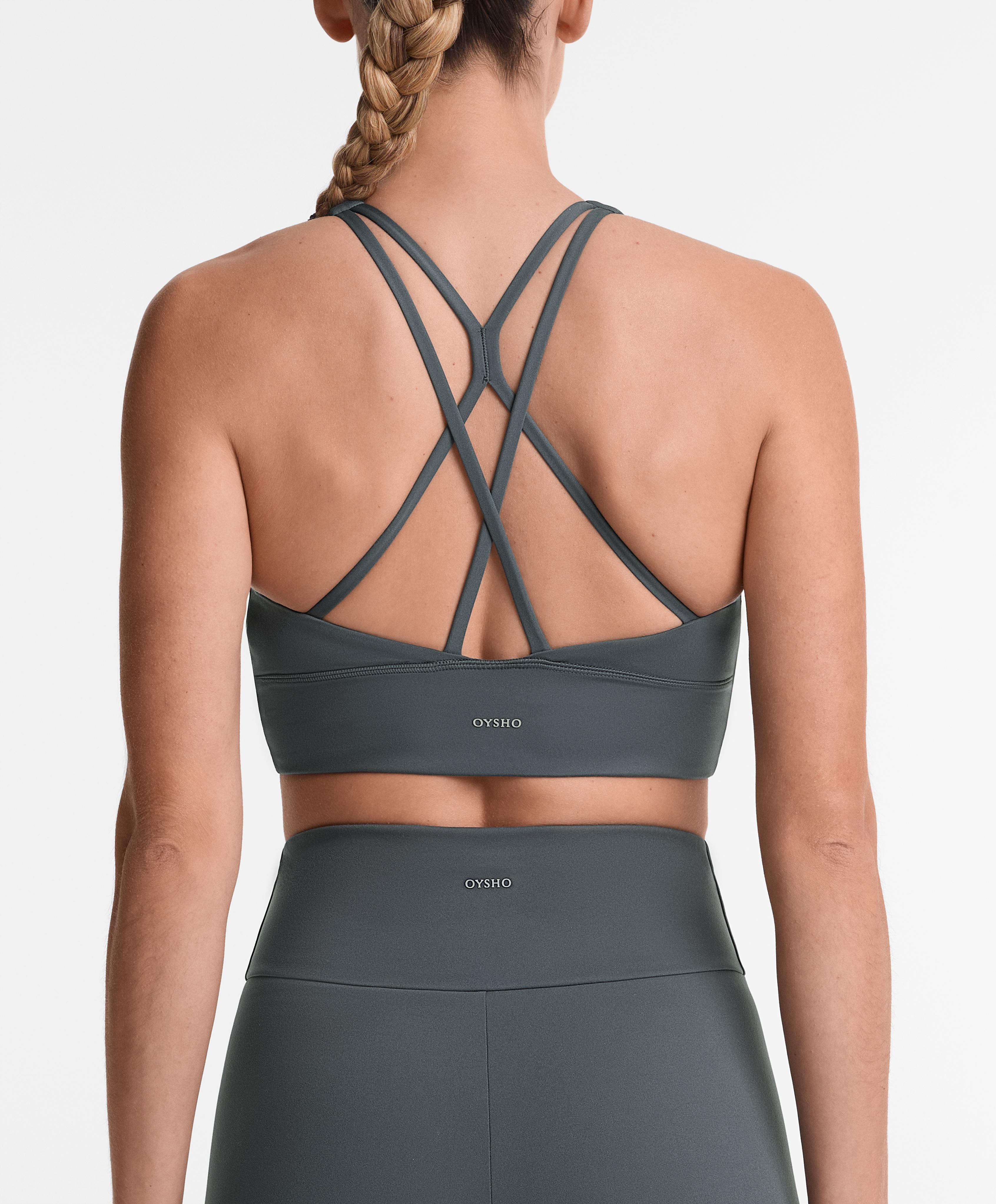 Medium-support comfortlux sports bra with cups