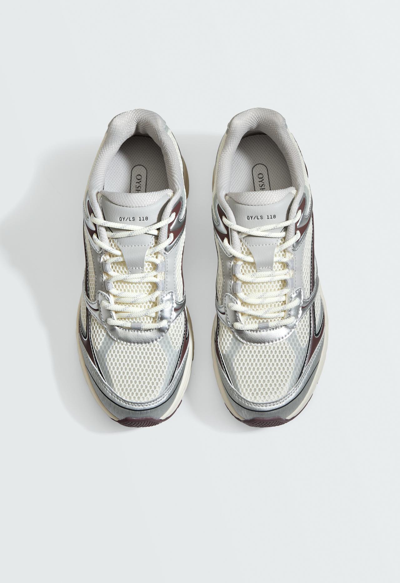 Multi-panel freetime trainers — SILVERY
