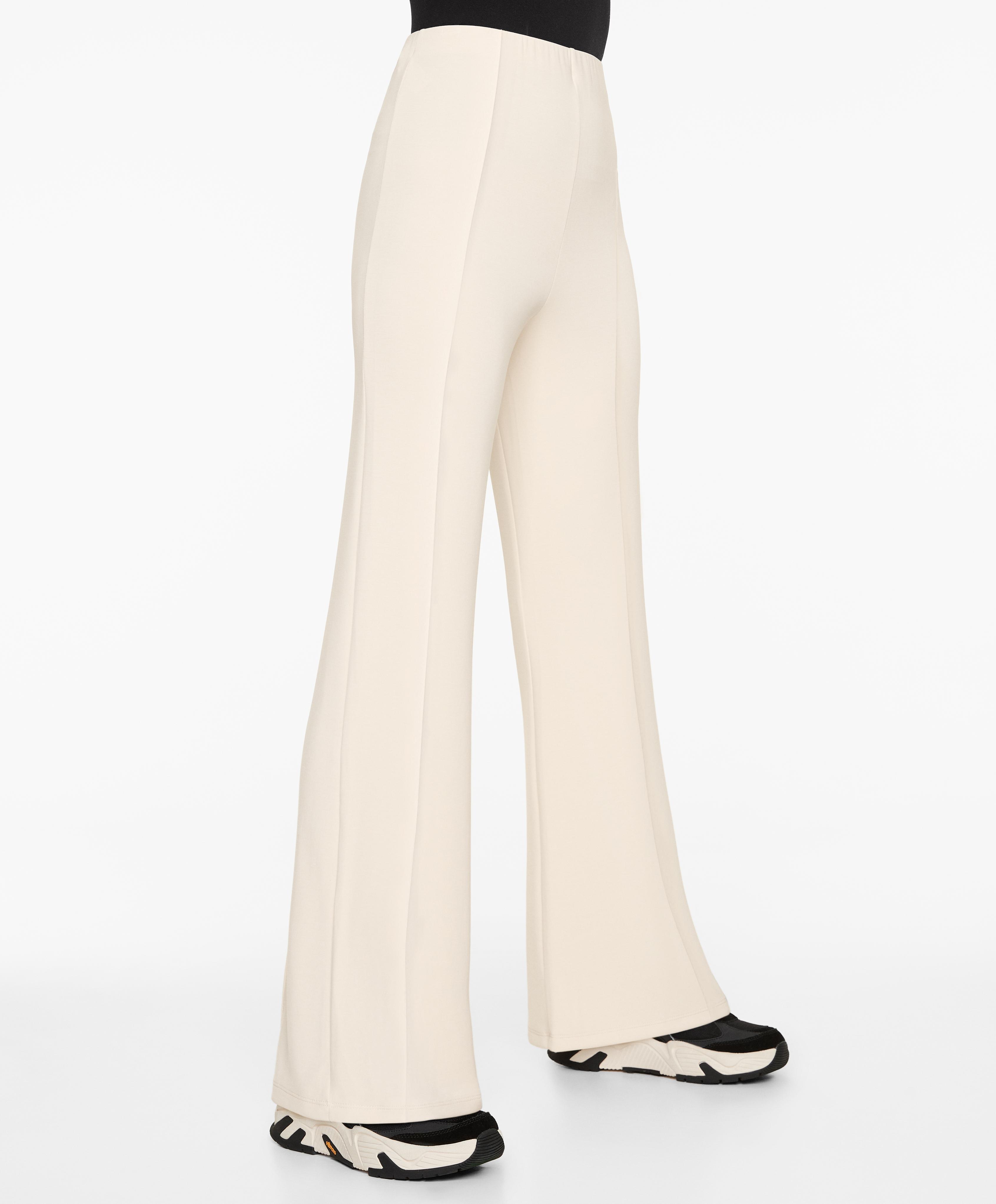 Crease flare trousers with modal