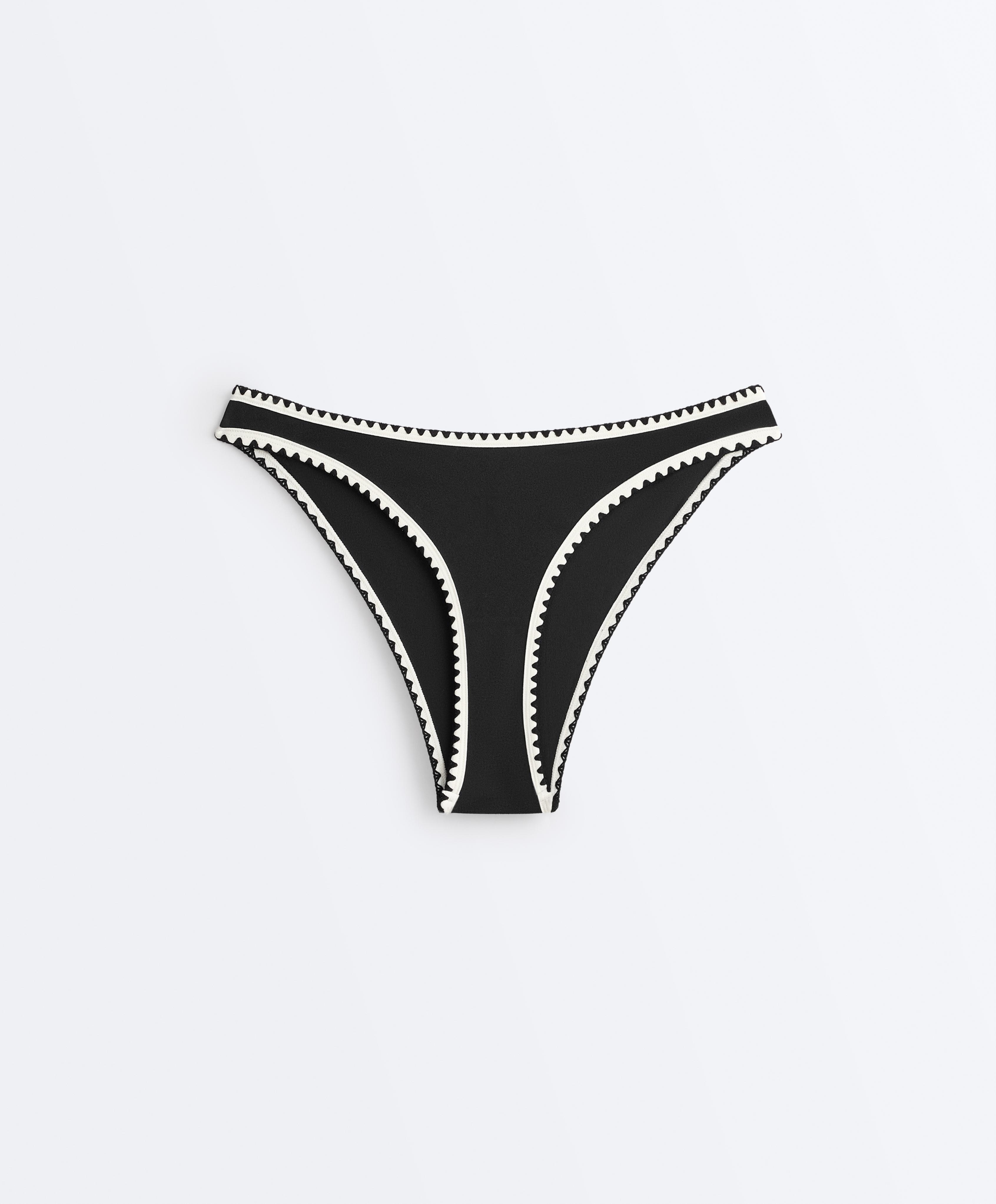 Bas de bikini à couvrance moyenne coupe en U et coutures contrastantes