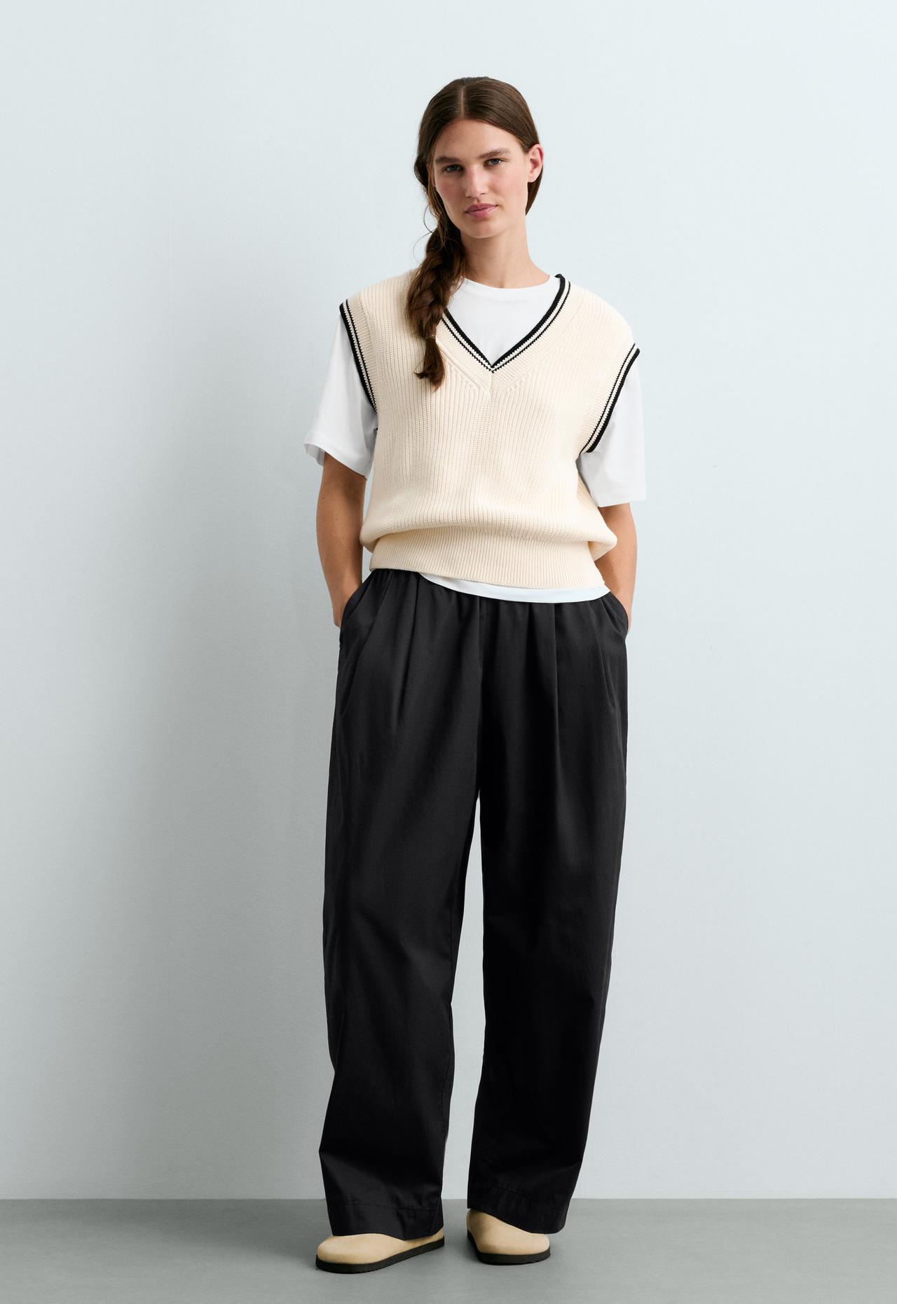 Contrast 100% cotton knit vest — PALE ECRU