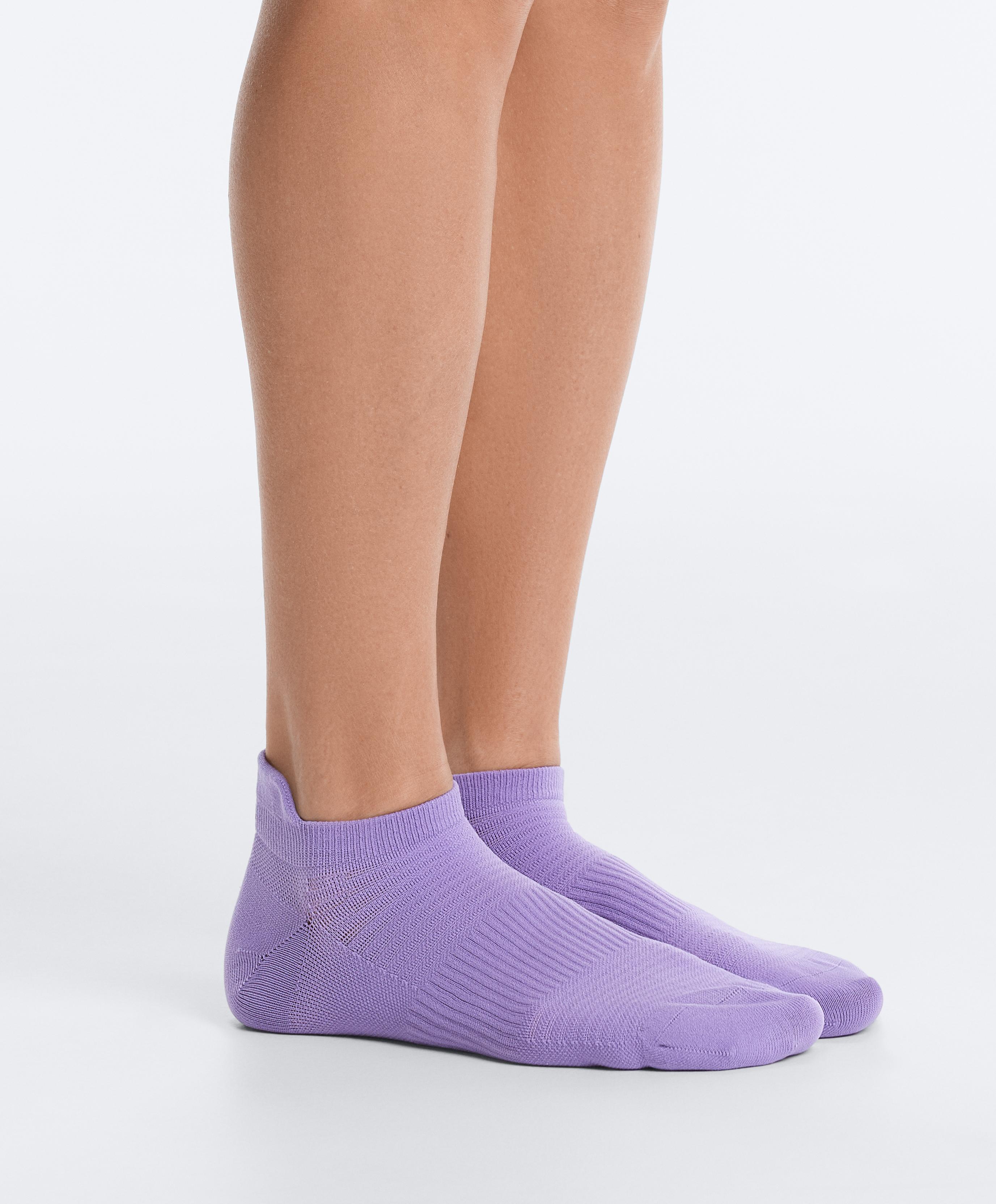 3 pairs of polyamide blend sports sneaker socks with heel tab — WASHED PURPLE