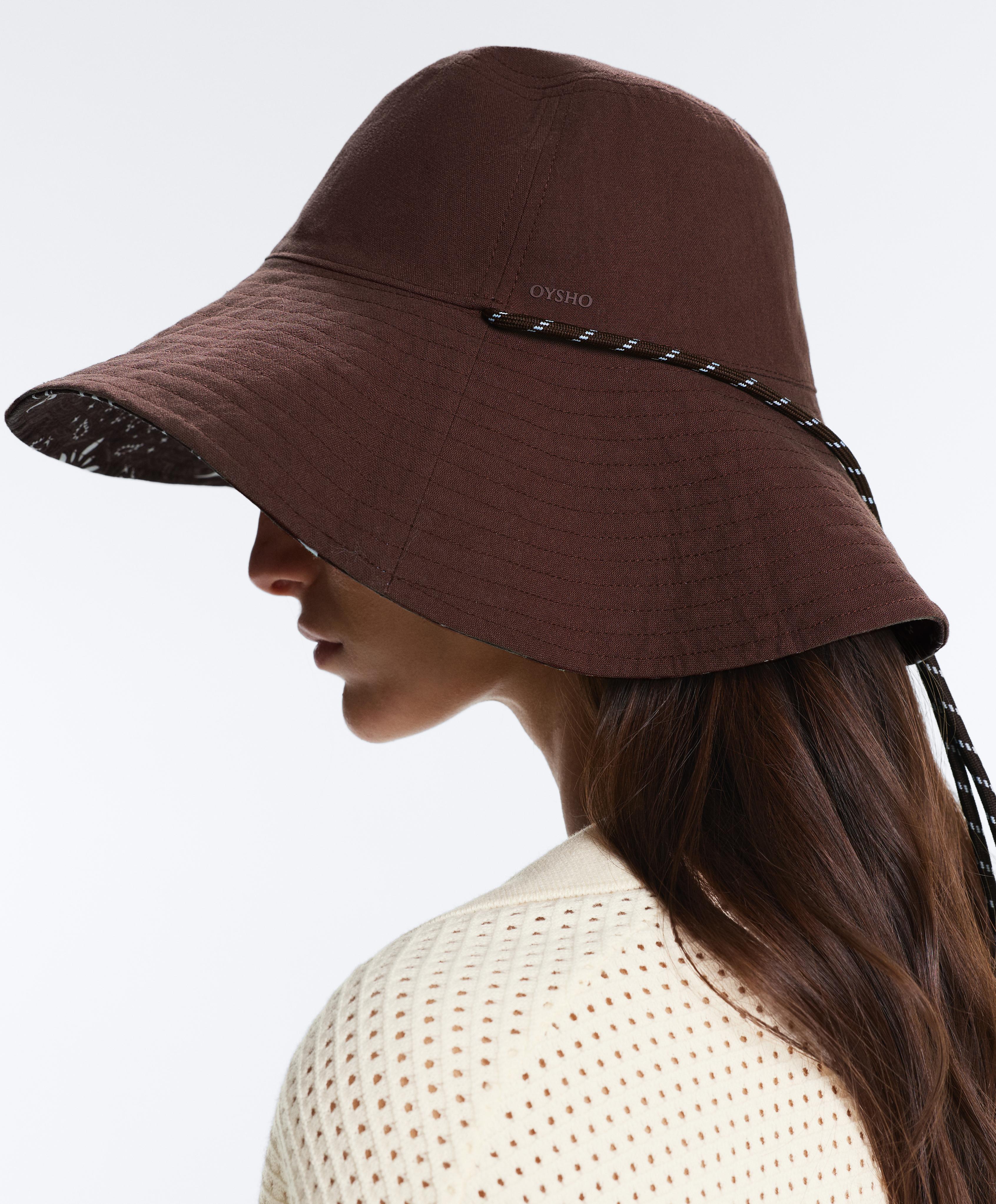 Reversible 100% cotton bandana bucket hat — BEIGE