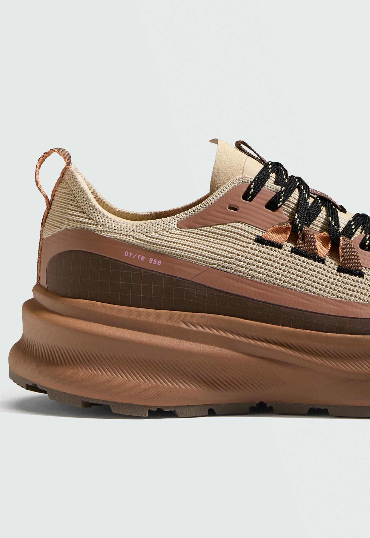 Trail trainers OY/TR 850 — BROWN