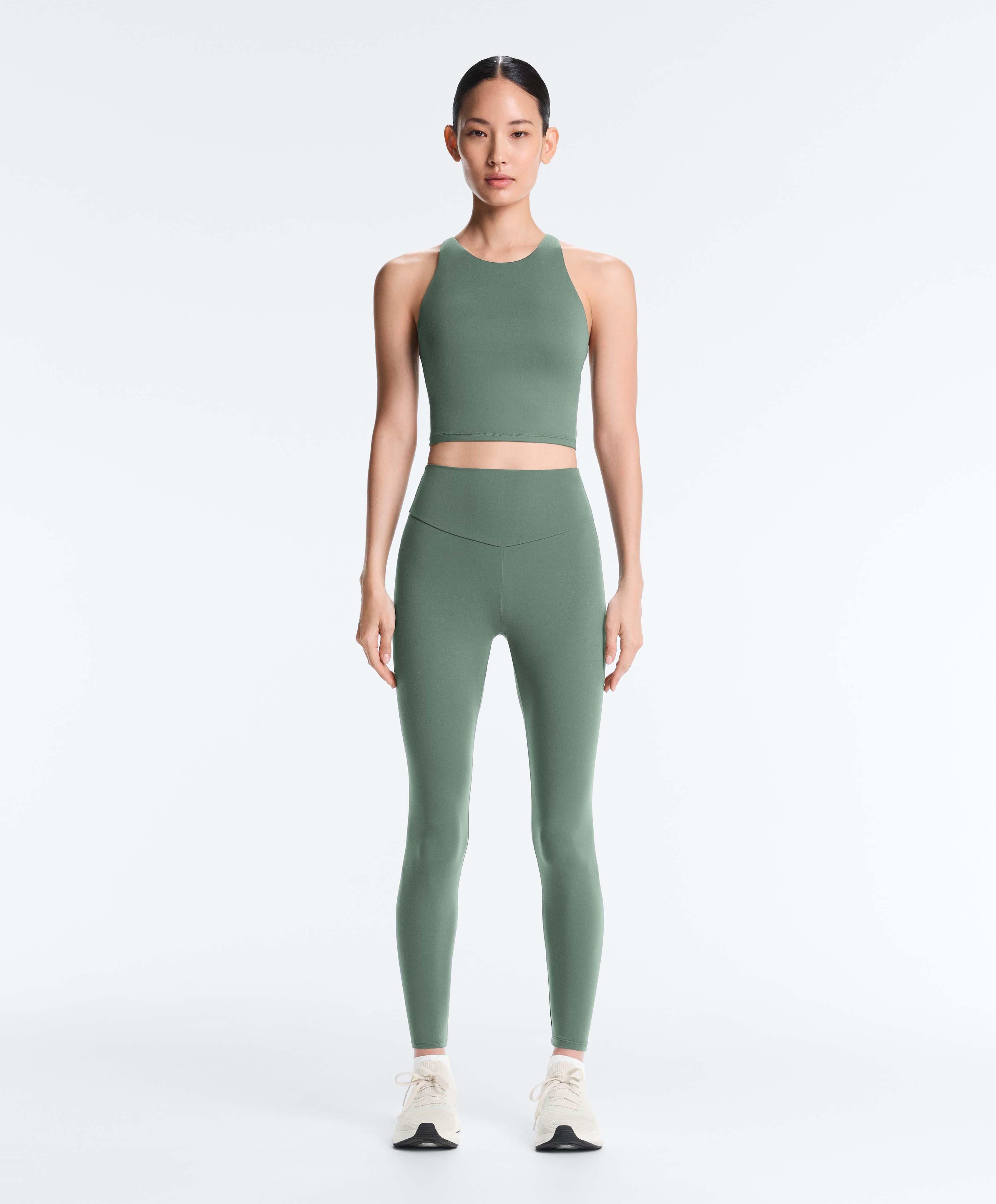 Comfortlux strappy tank top with cups — DARK GREEN