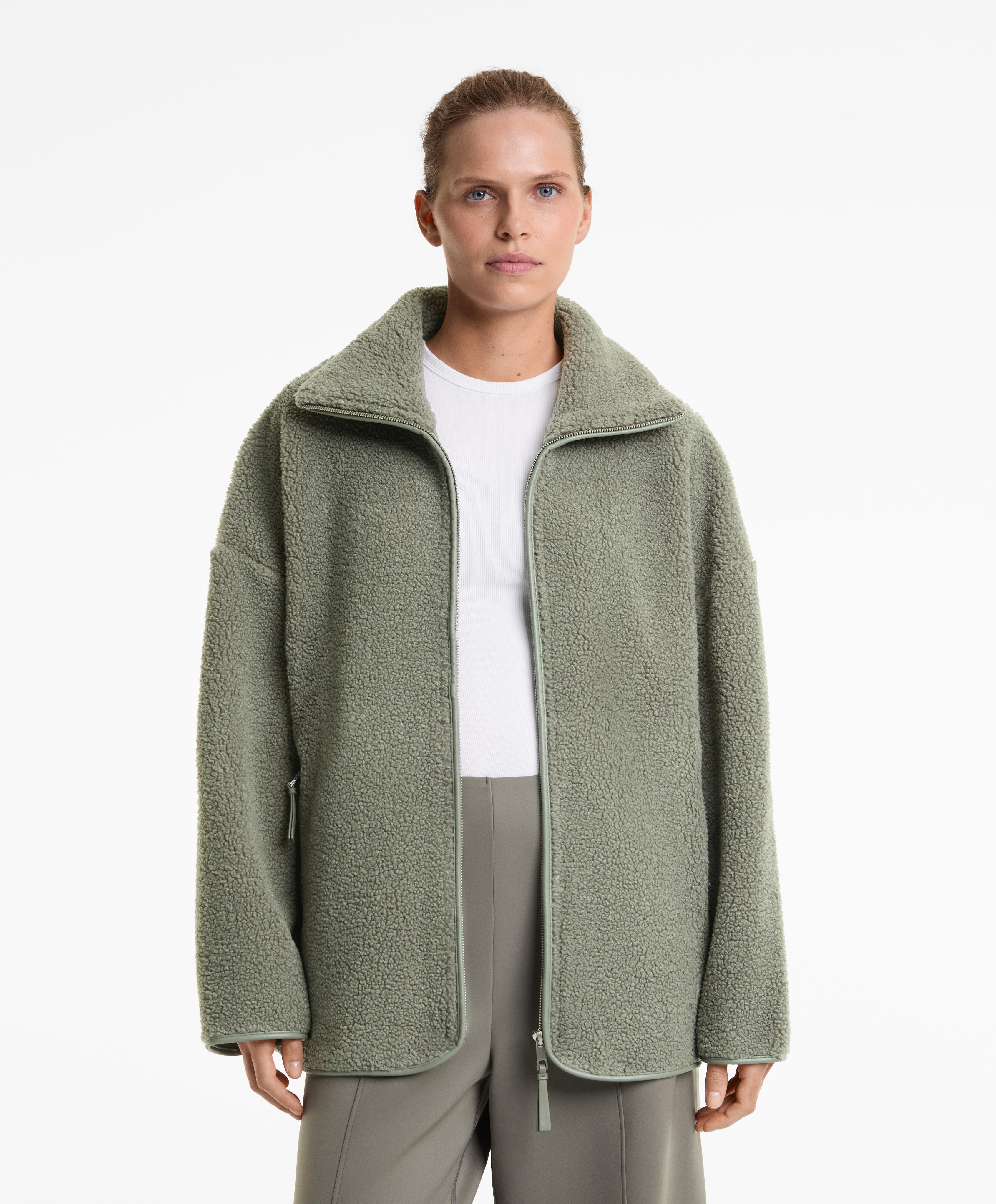 Jachetă oversize din lână sintetică Jachetă oversize din lână sintetică