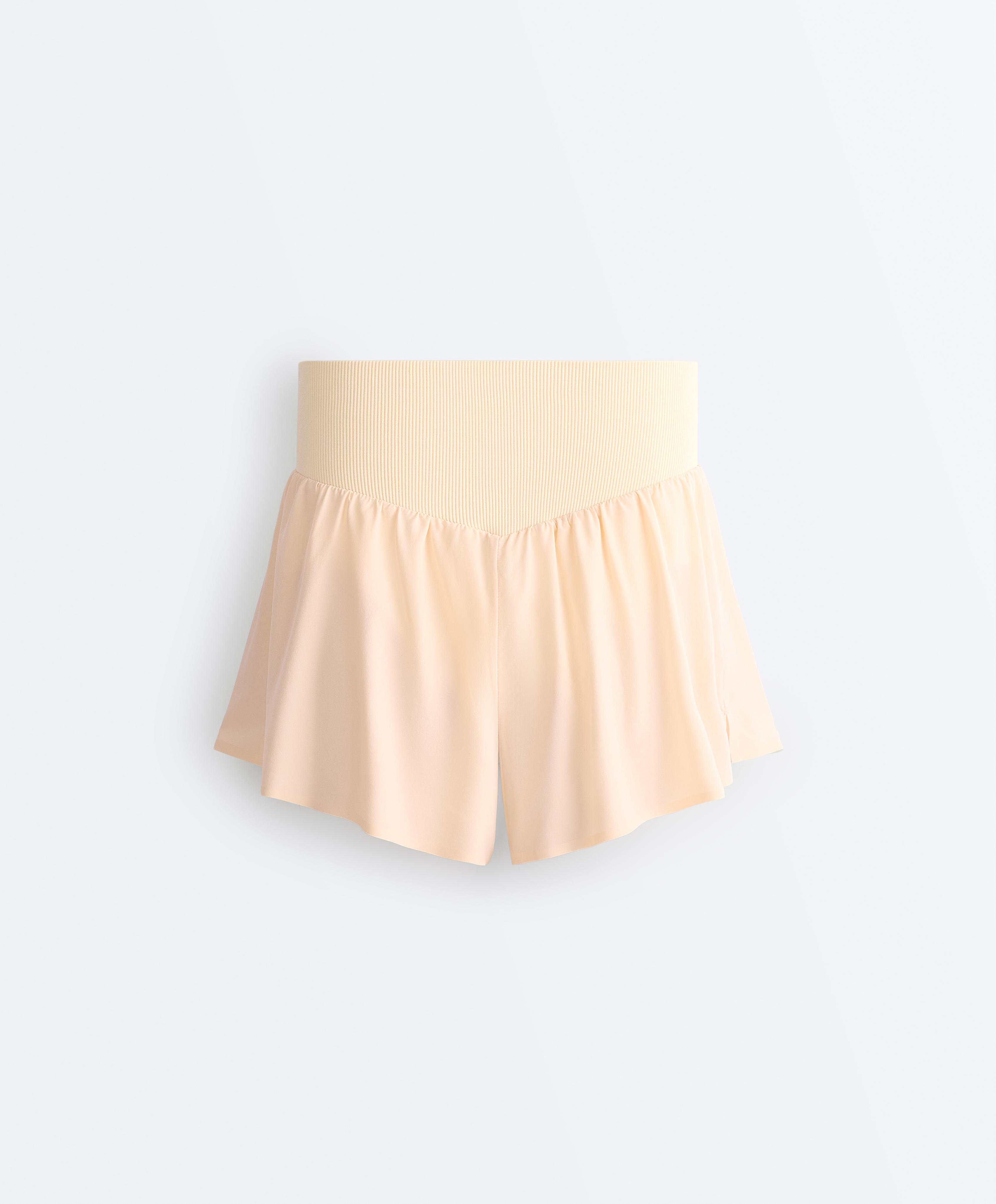 High-rise seamless technical shorts — VANILLA