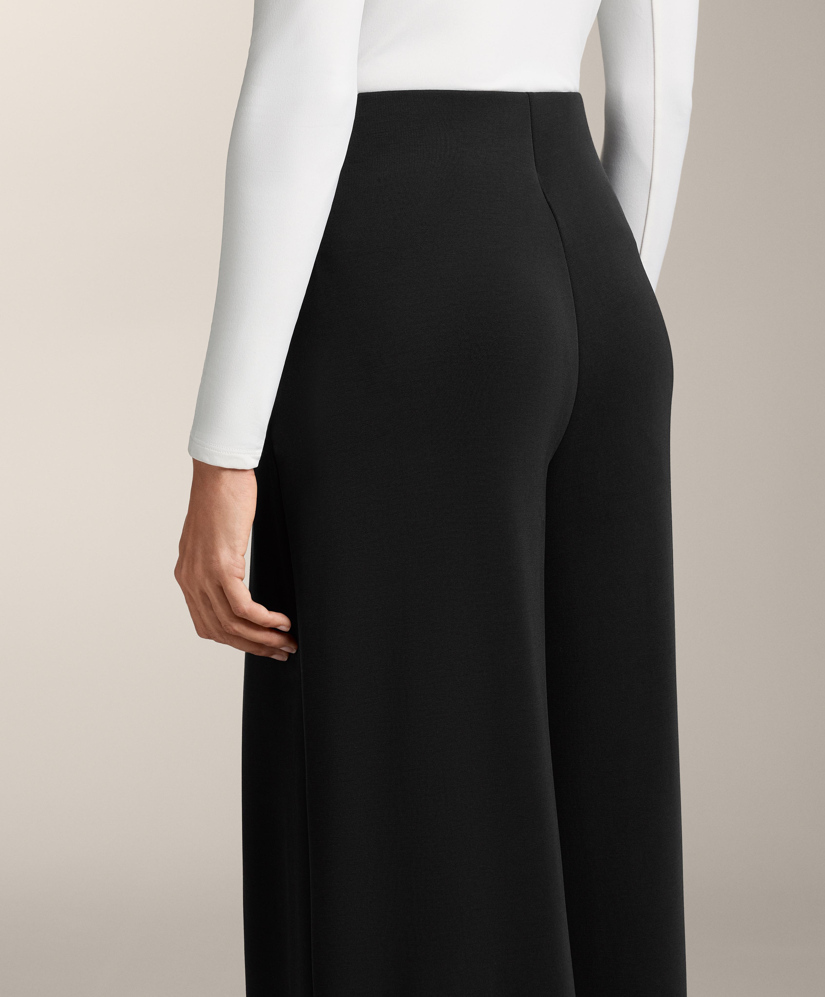 Pantalón largo pliegue con modal premium