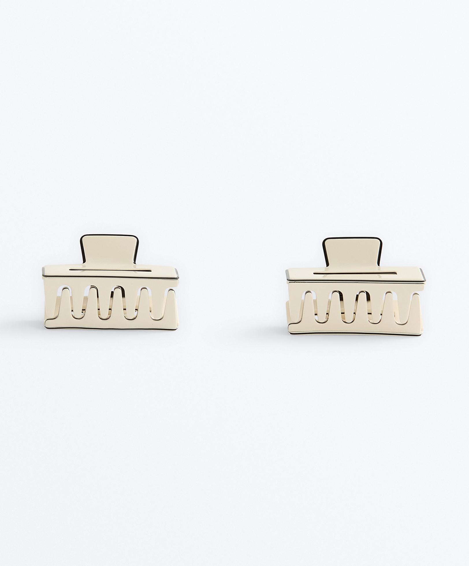 2 square piping hair claws — CREAM