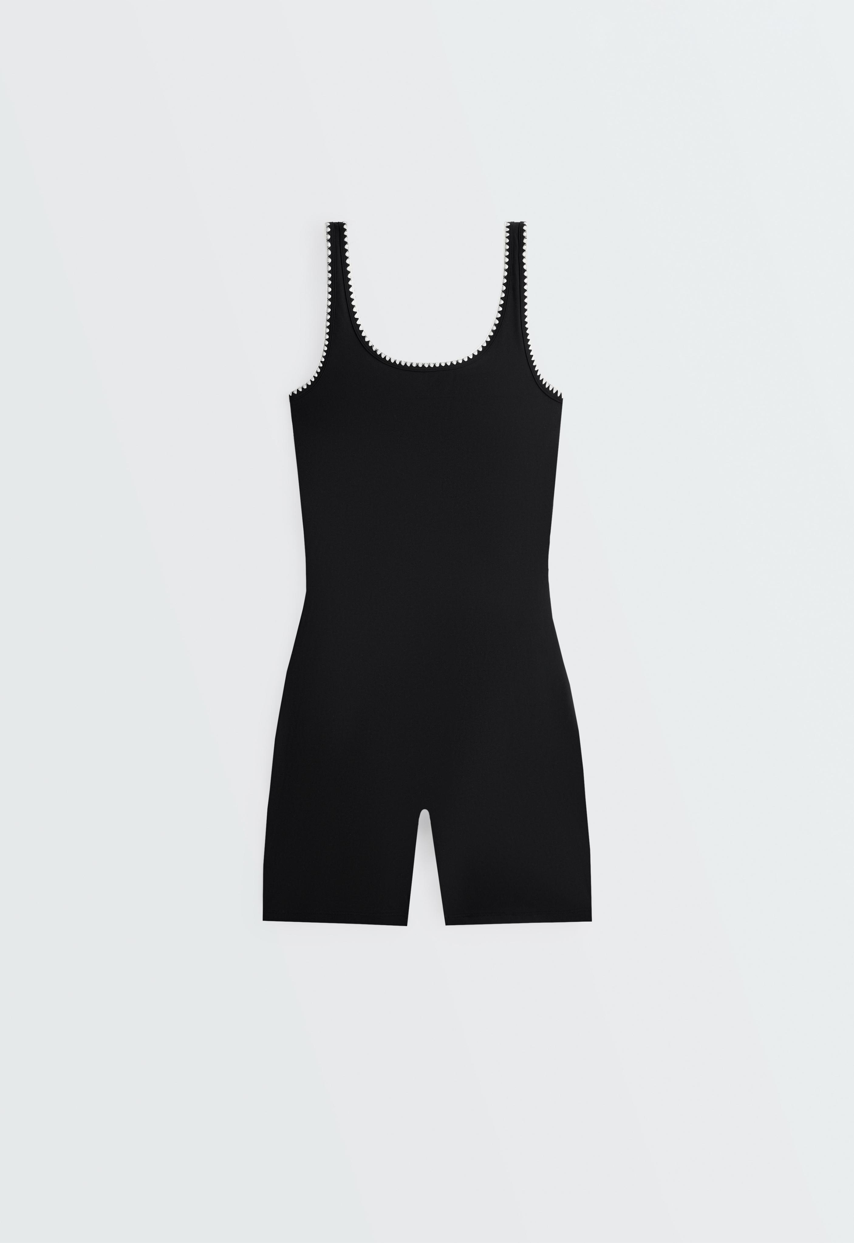 Contrast stitching Comfortlux short jumpsuit — BLACK