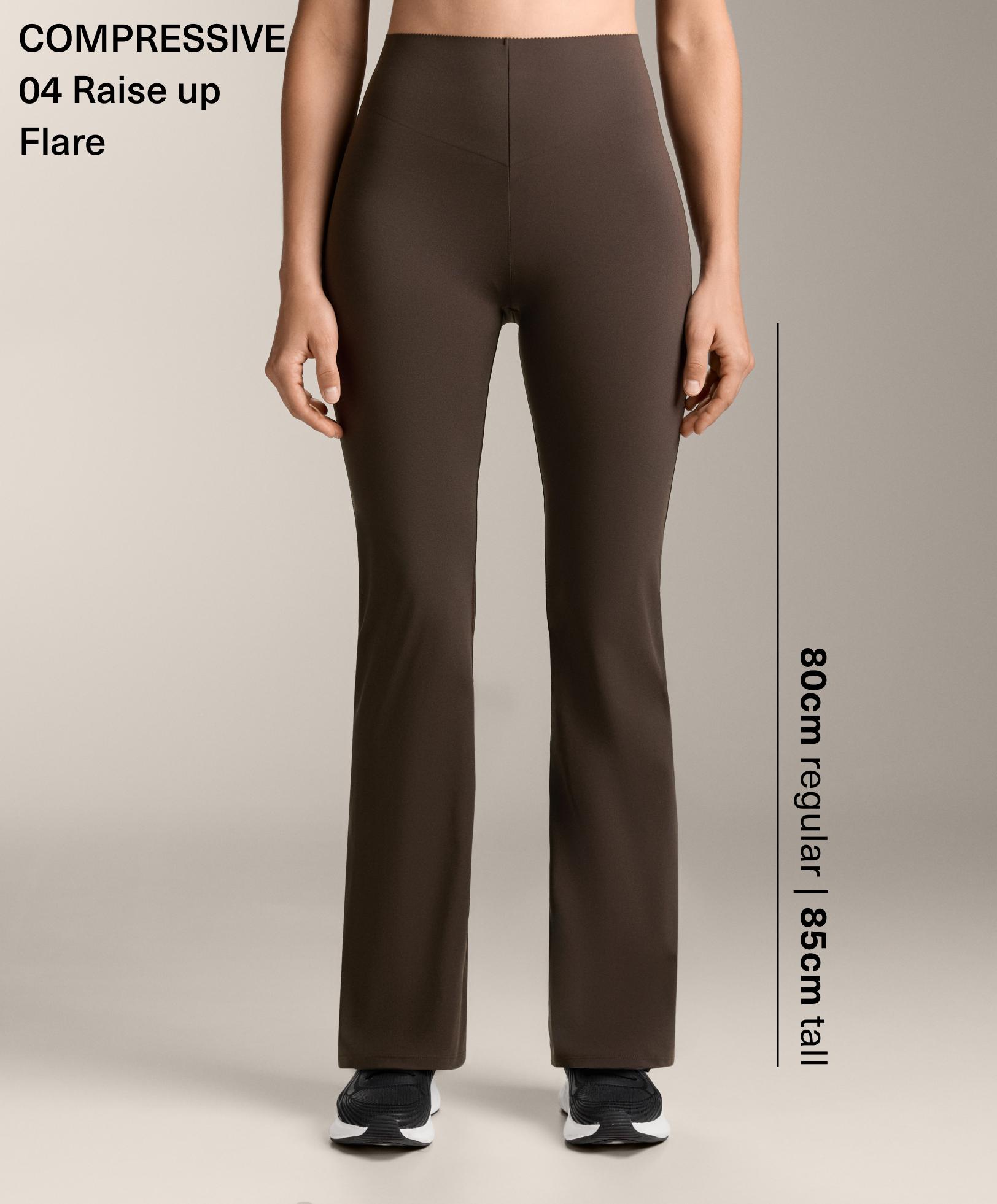 بنطلون فلير بخصر عالٍ وضاغط رافع