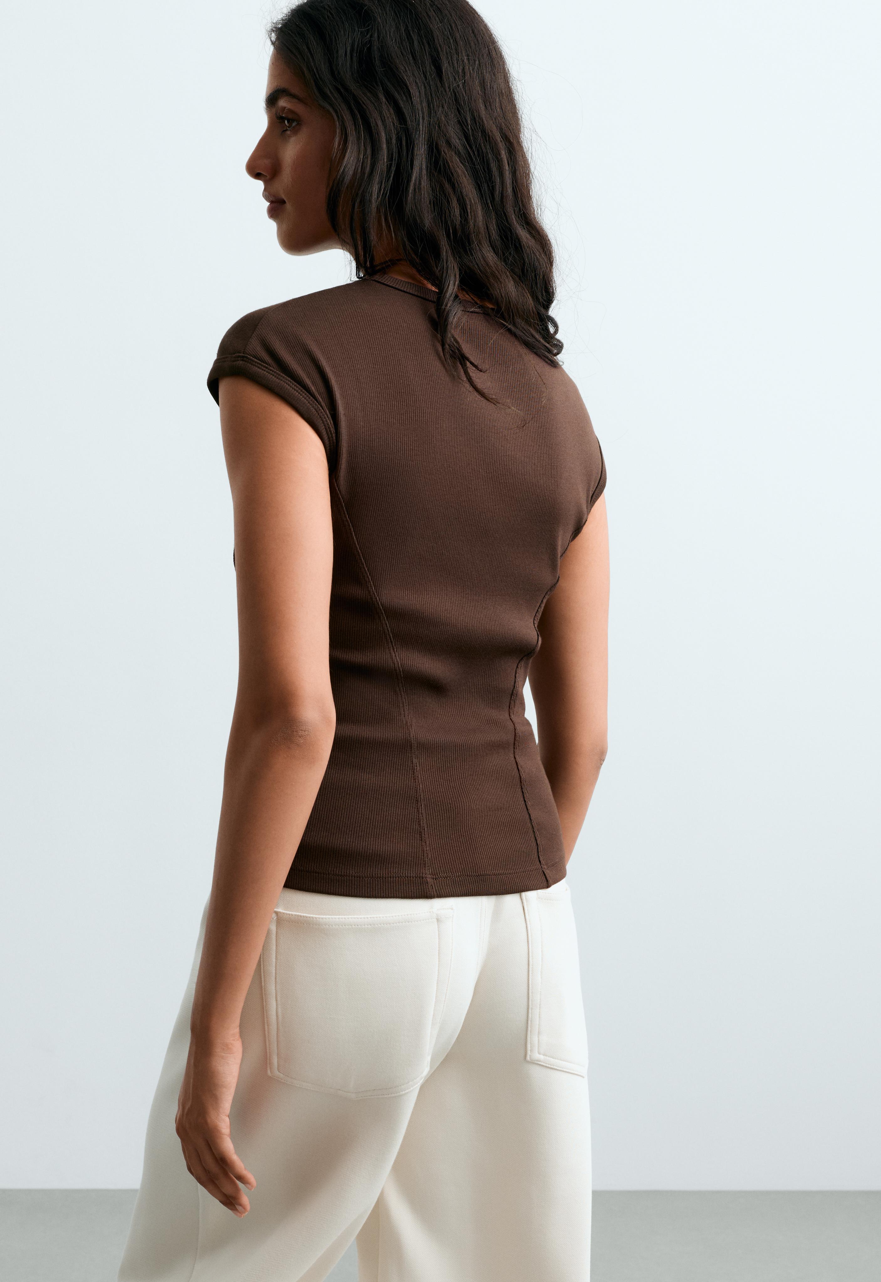 Short-sleeved rib top with cotton and modal — DARK BROWN