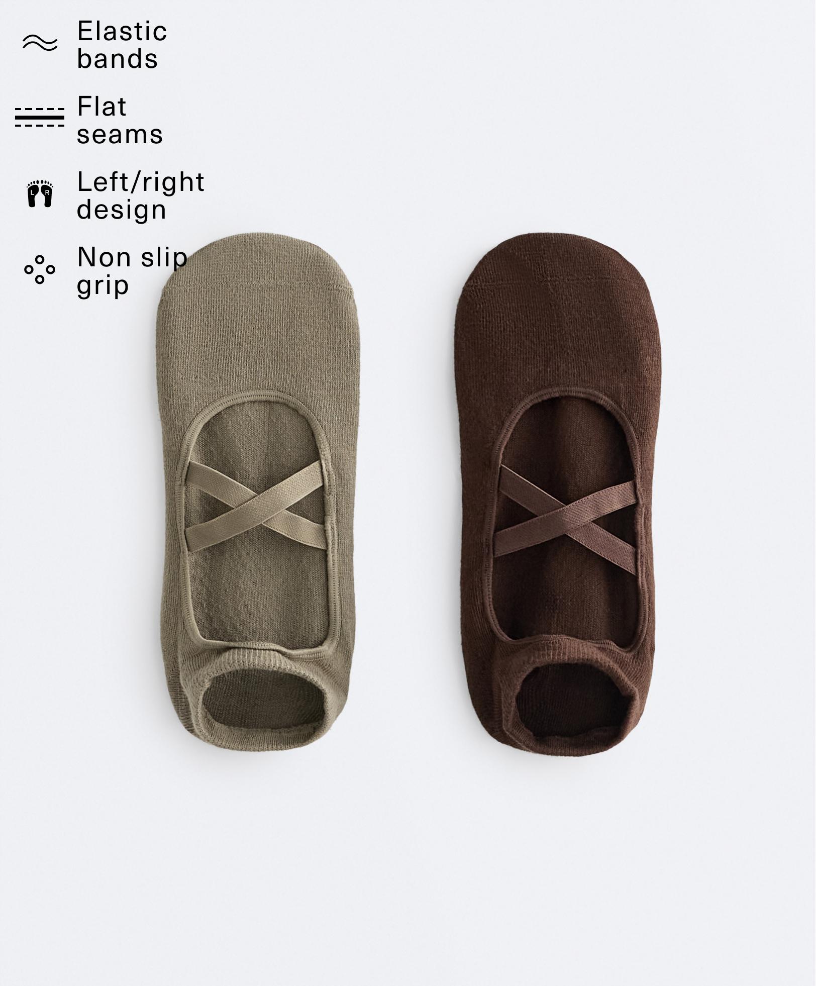 2 pairs of cotton blend yoga and Pilates socks with crossover straps 2 pairs of cotton blend yoga and Pilates socks with crossover straps