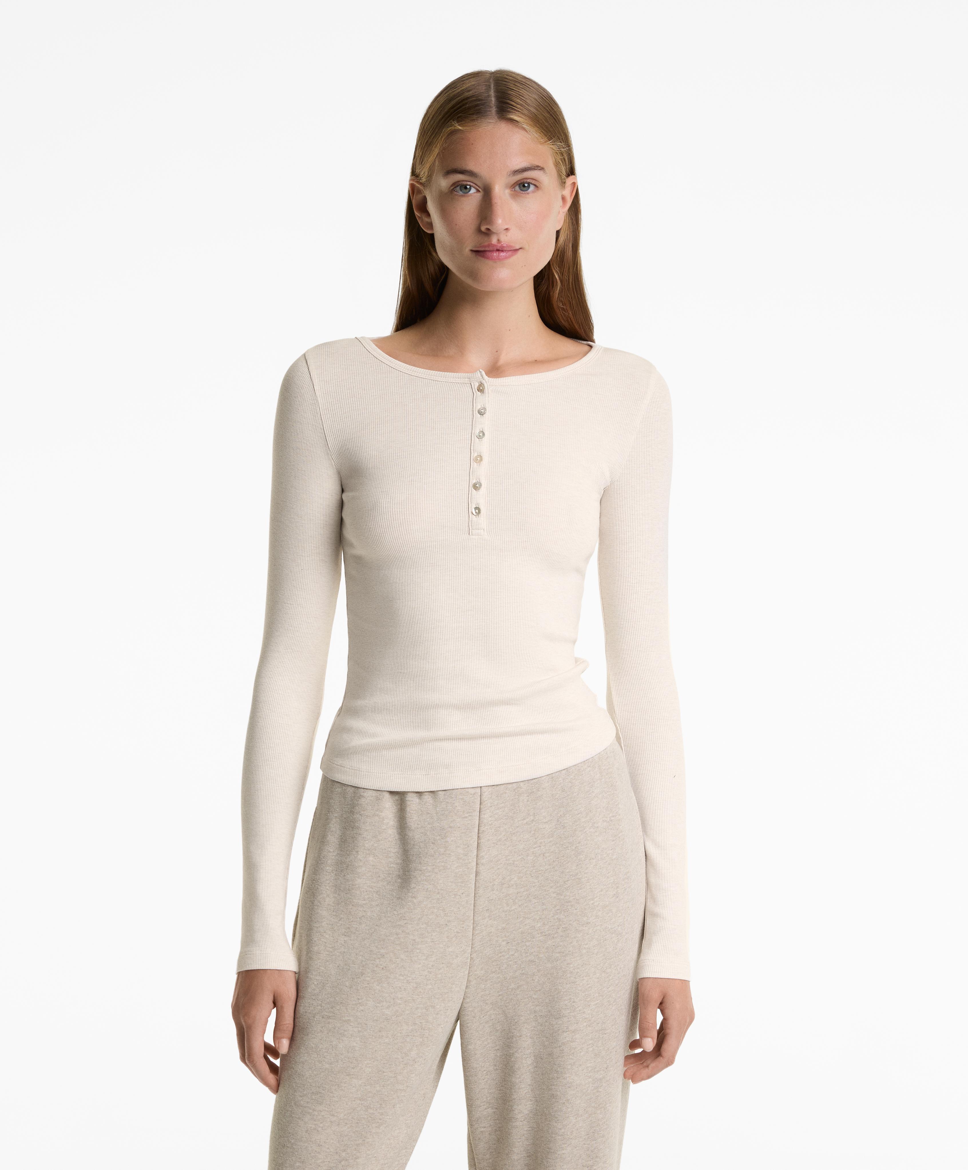 Long-sleeved buttoned rib top with cotton and modal