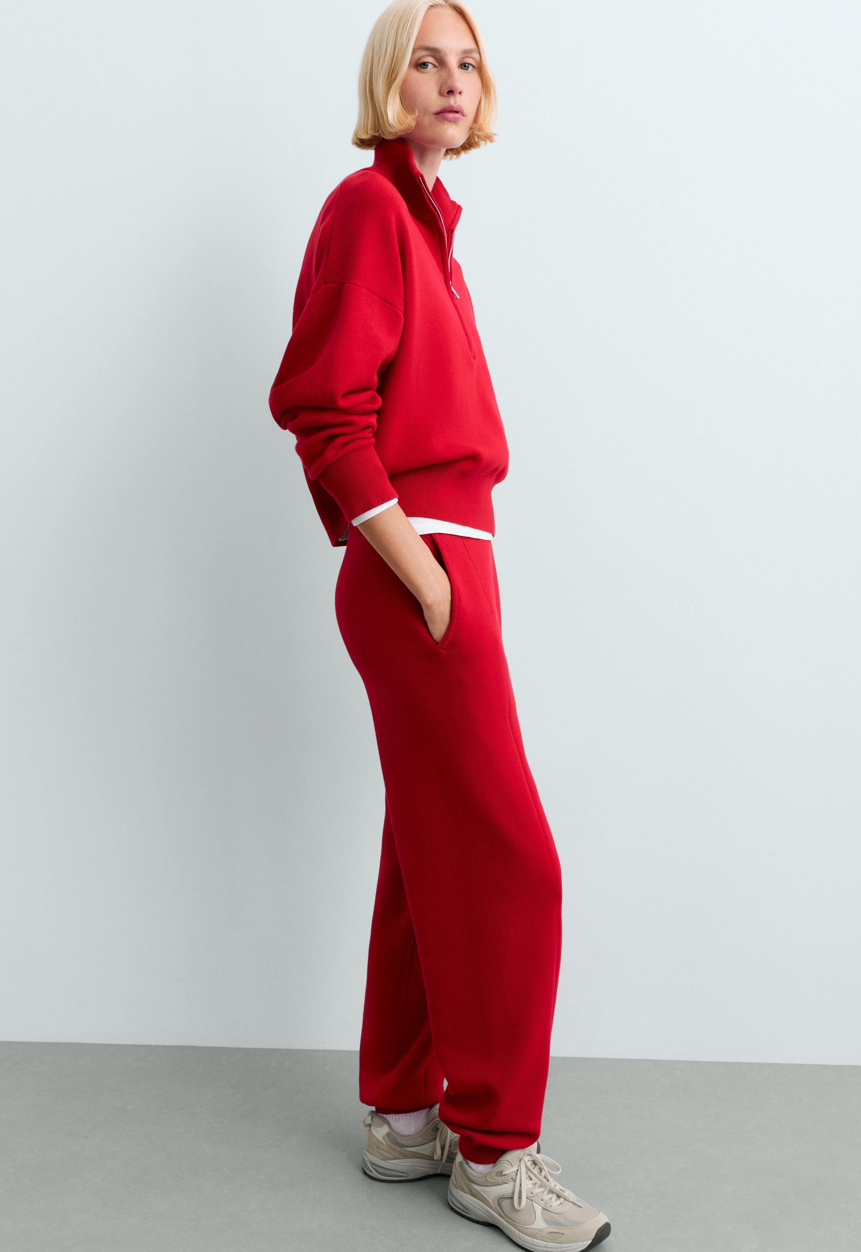 Total look jogger πλεκτό κόκκινο