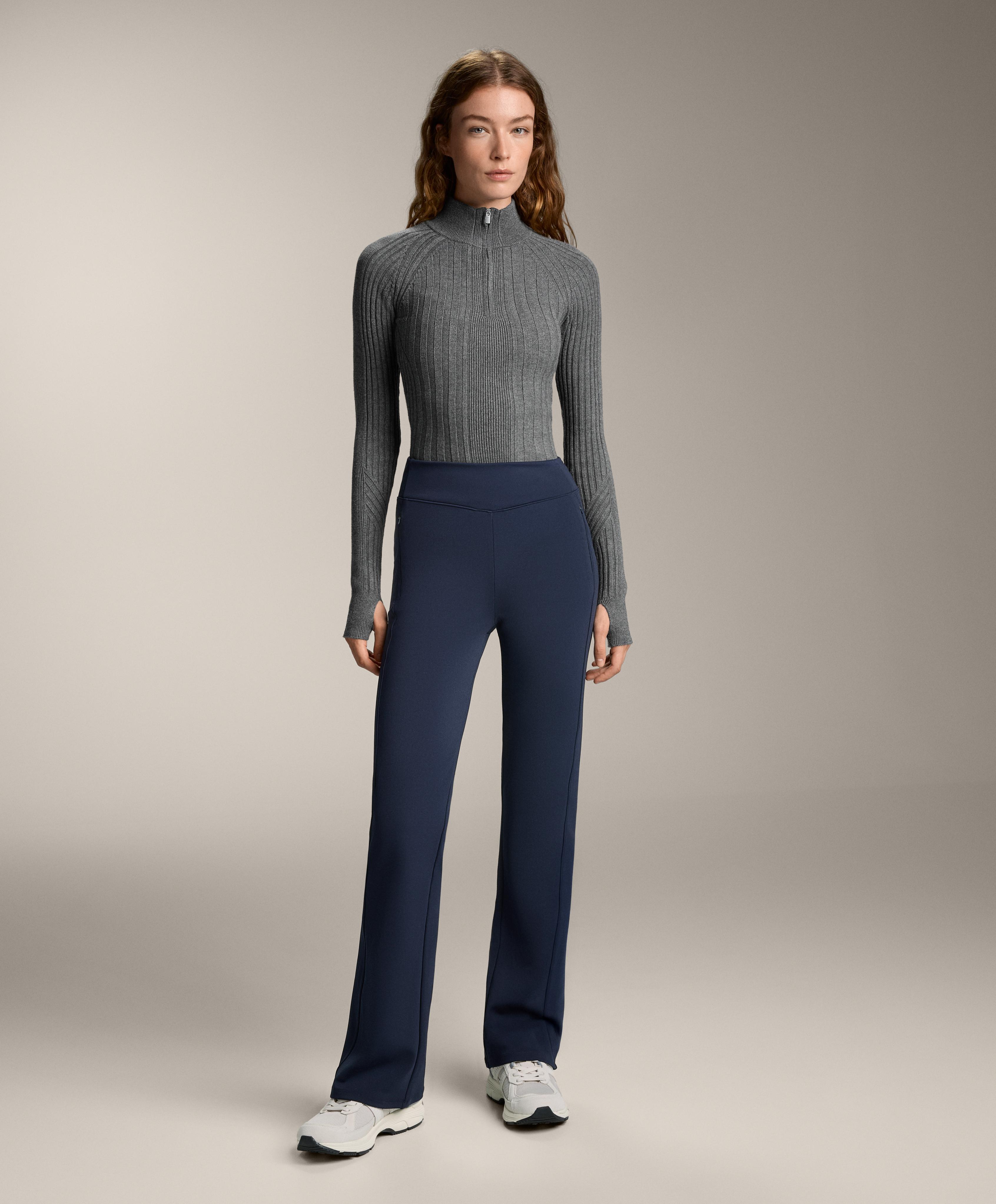 กางเกงขายาว Flare เอวสูง Warm กางเกงขายาว Flare เอวสูง Warm