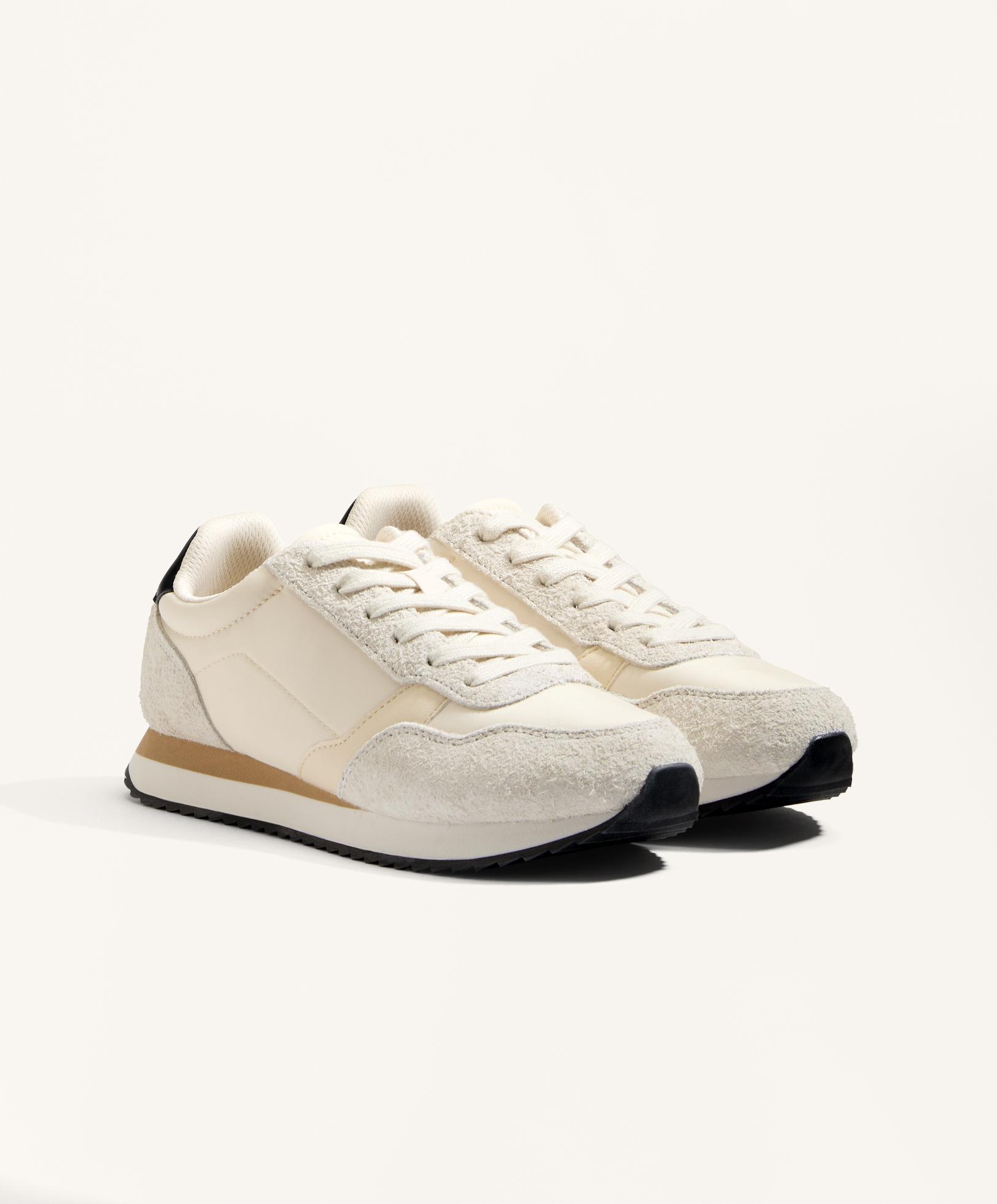 Nylon sneakers met contrasterende zool - Sale Nylon sneakers met contrasterende zool - Sale