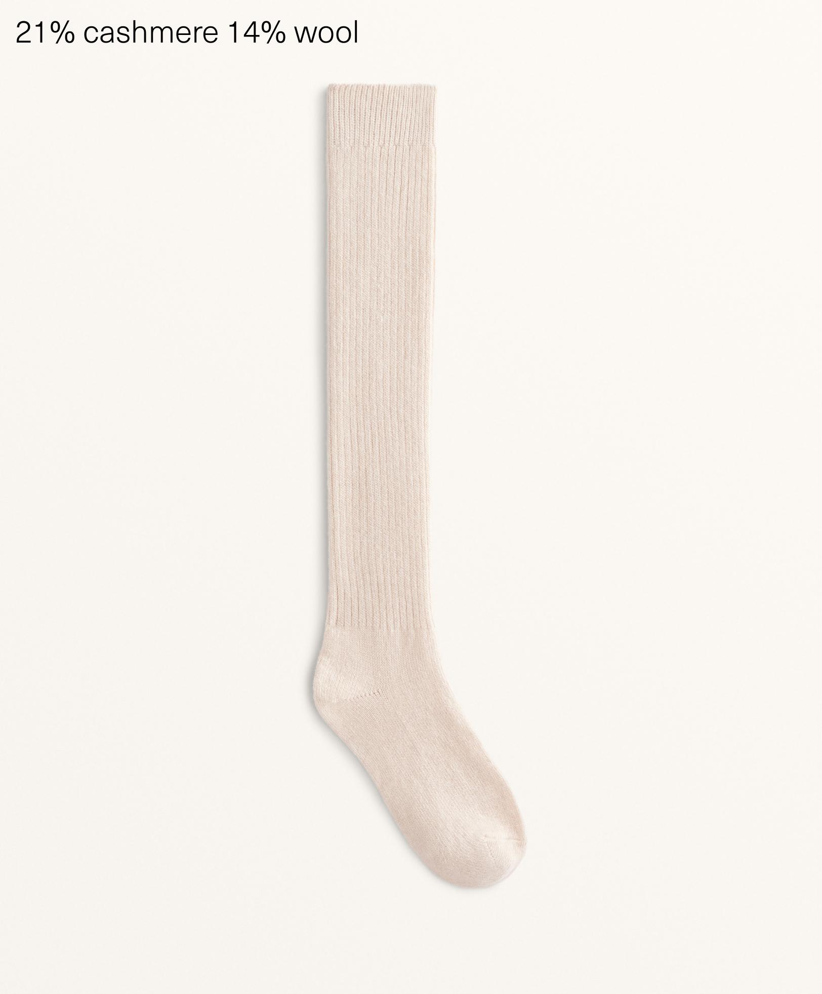 Chaussettes montantes contenant 21 % de cashmere et 14 % de laine Chaussettes montantes contenant 21 % de cashmere et 14 % de laine