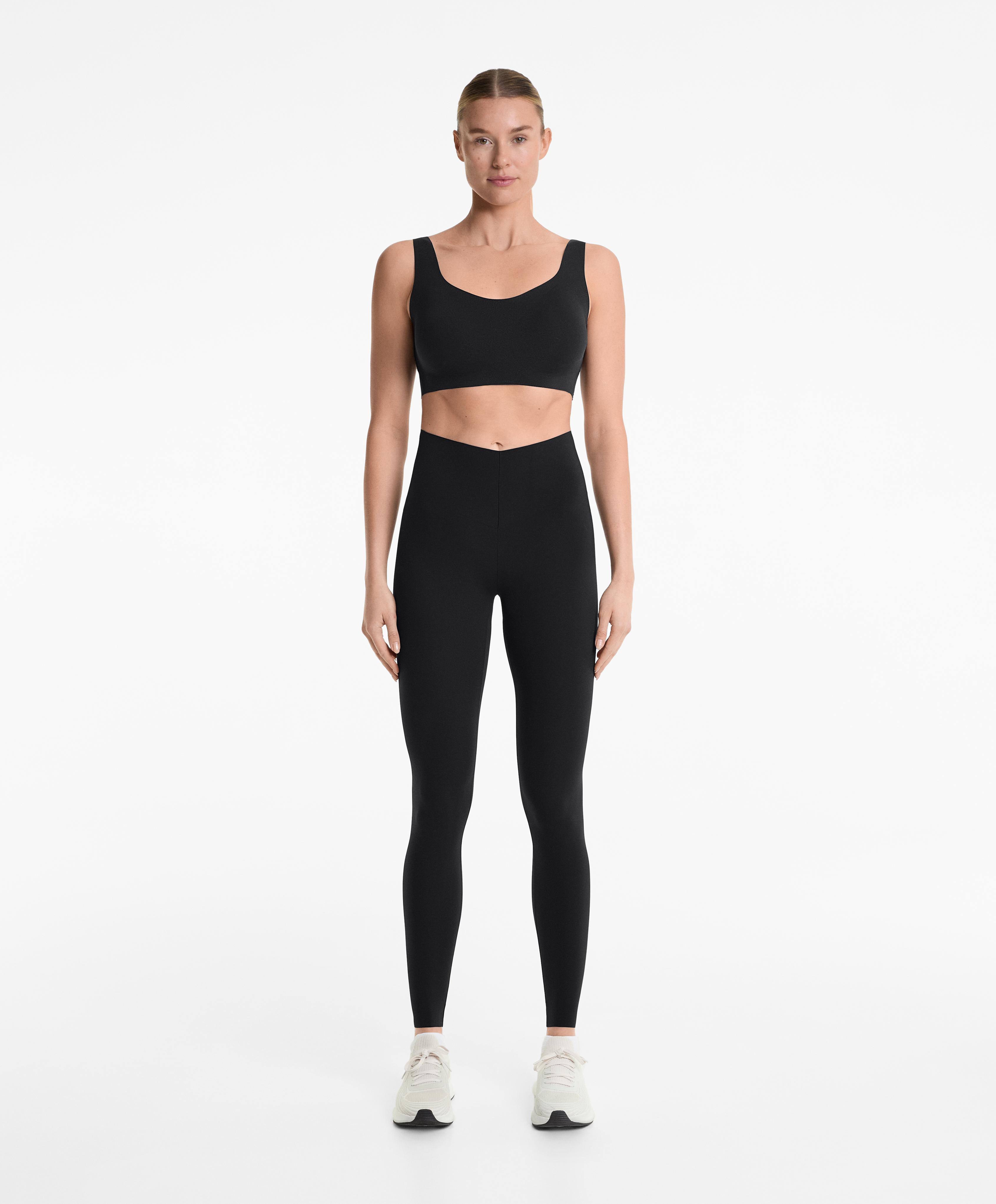 Black super high rise light touch total look Black super high rise light touch total look