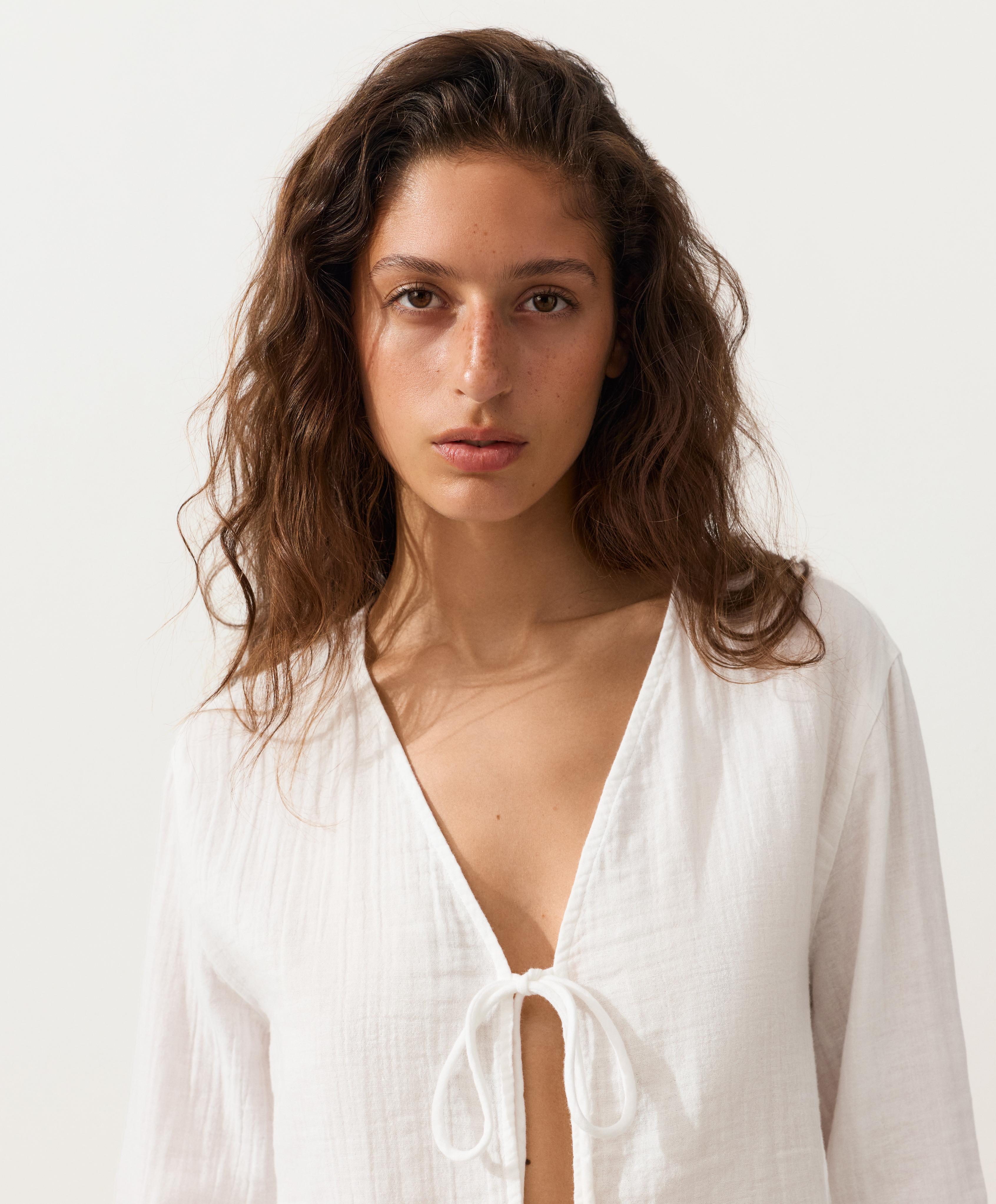 100% cotton gauze long-sleeved tie-front shirt — WHITE