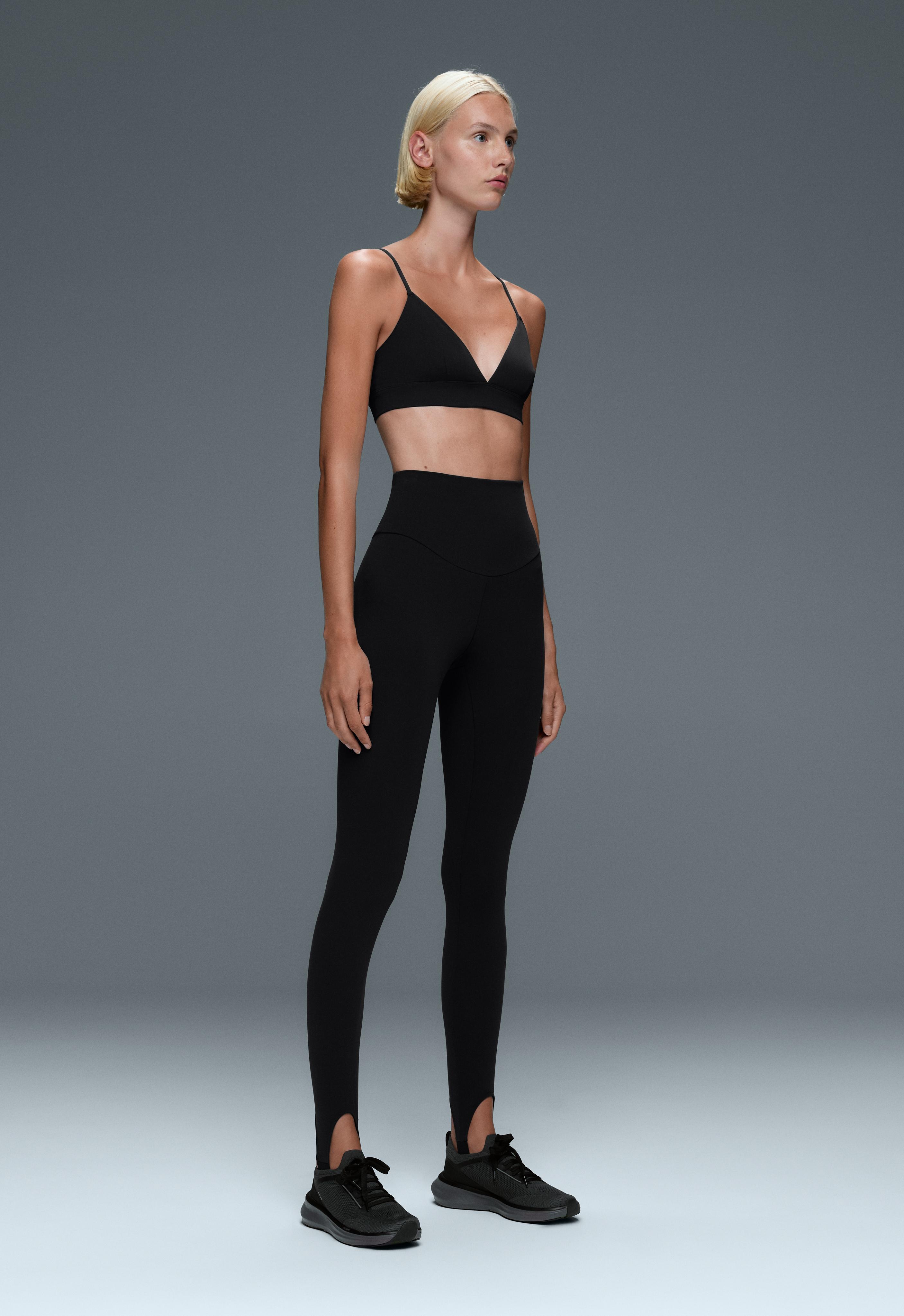Comfortlux super-high-rise fuseau ankle-length leggings — BLACK