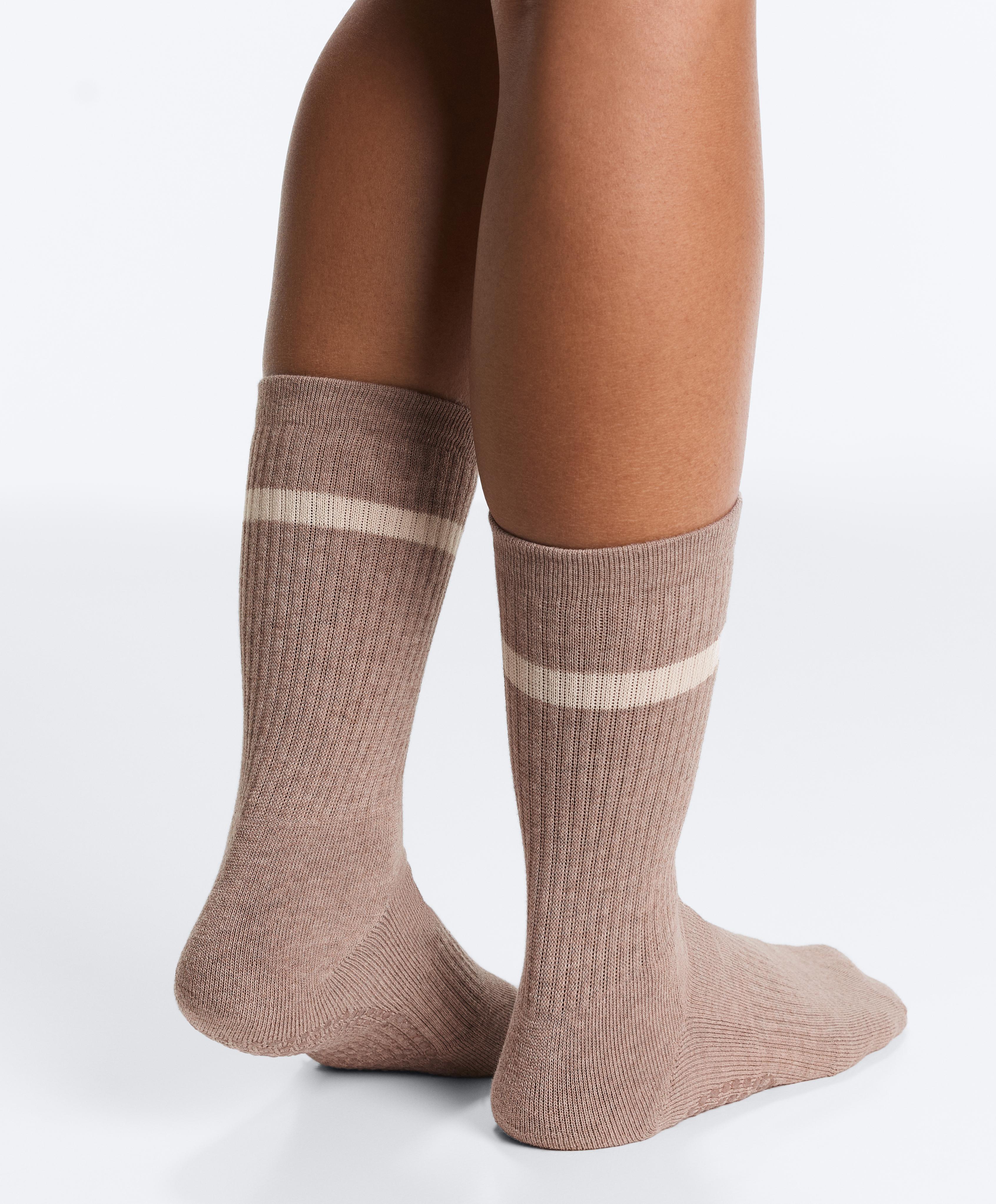 2 pairs of classic yoga and Pilates cotton blend socks — TAN MELANGE