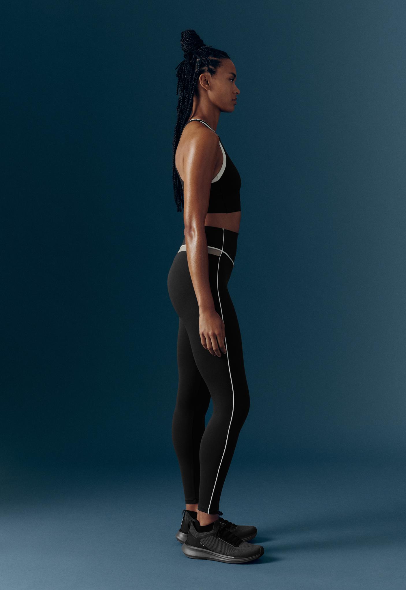 Pantaloni legging până la gleznă high rise Comfortlux cu blocuri de culoare și piping Pantaloni legging până la gleznă high rise Comfortlux cu blocuri de culoare și piping
