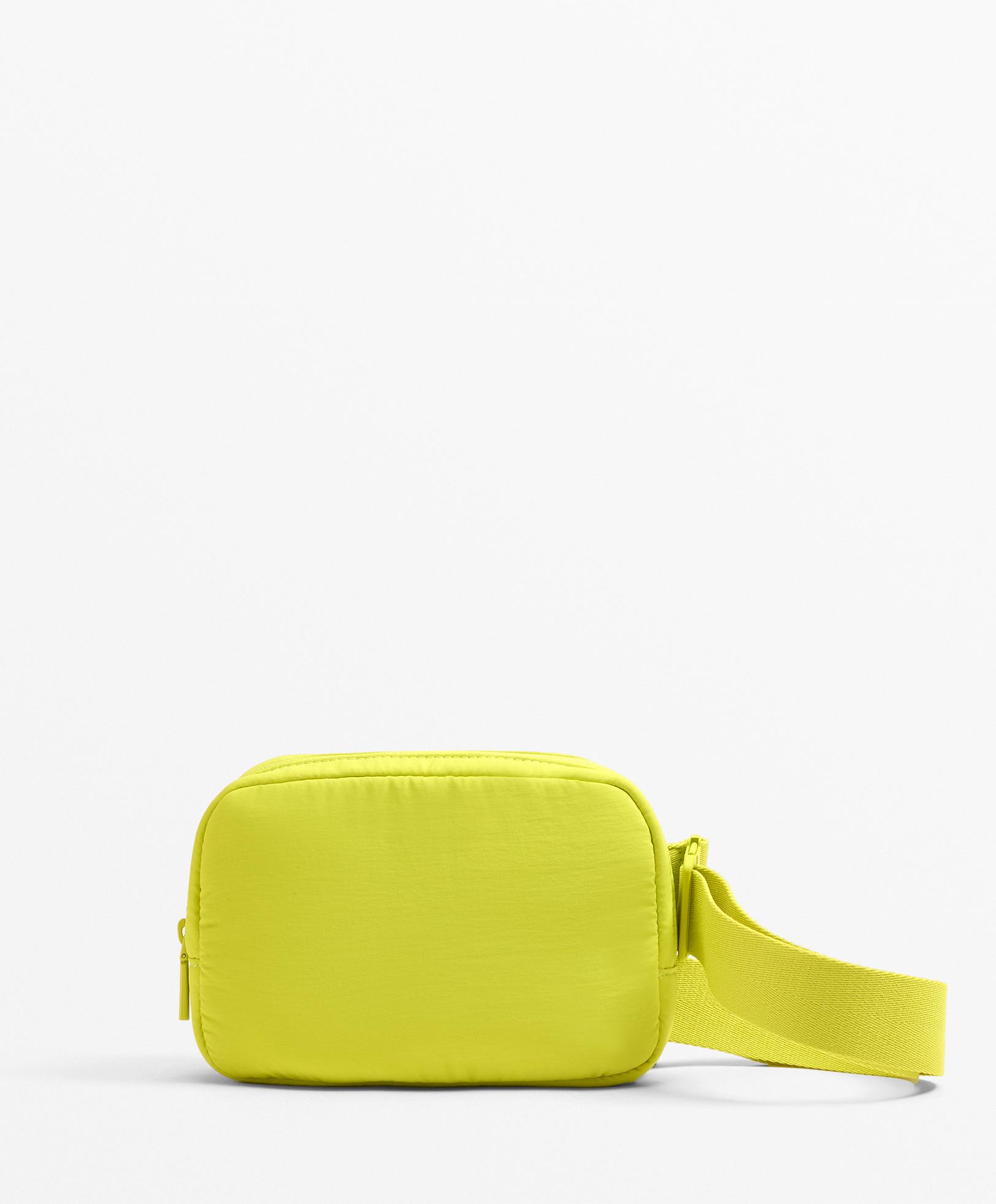 Cross-body belt bag