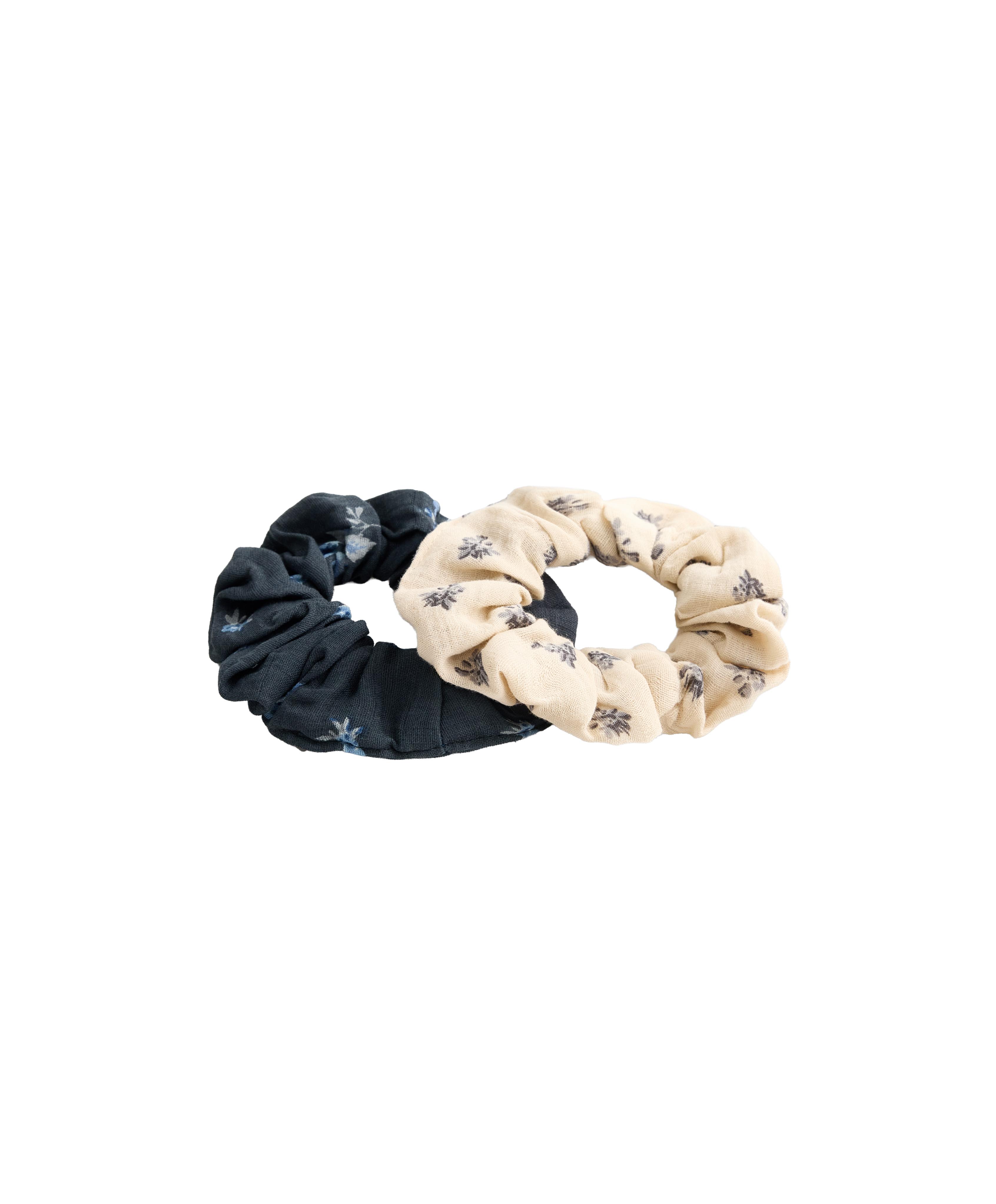 2 floral 100% cotton scrunchies — WASHED BLUE