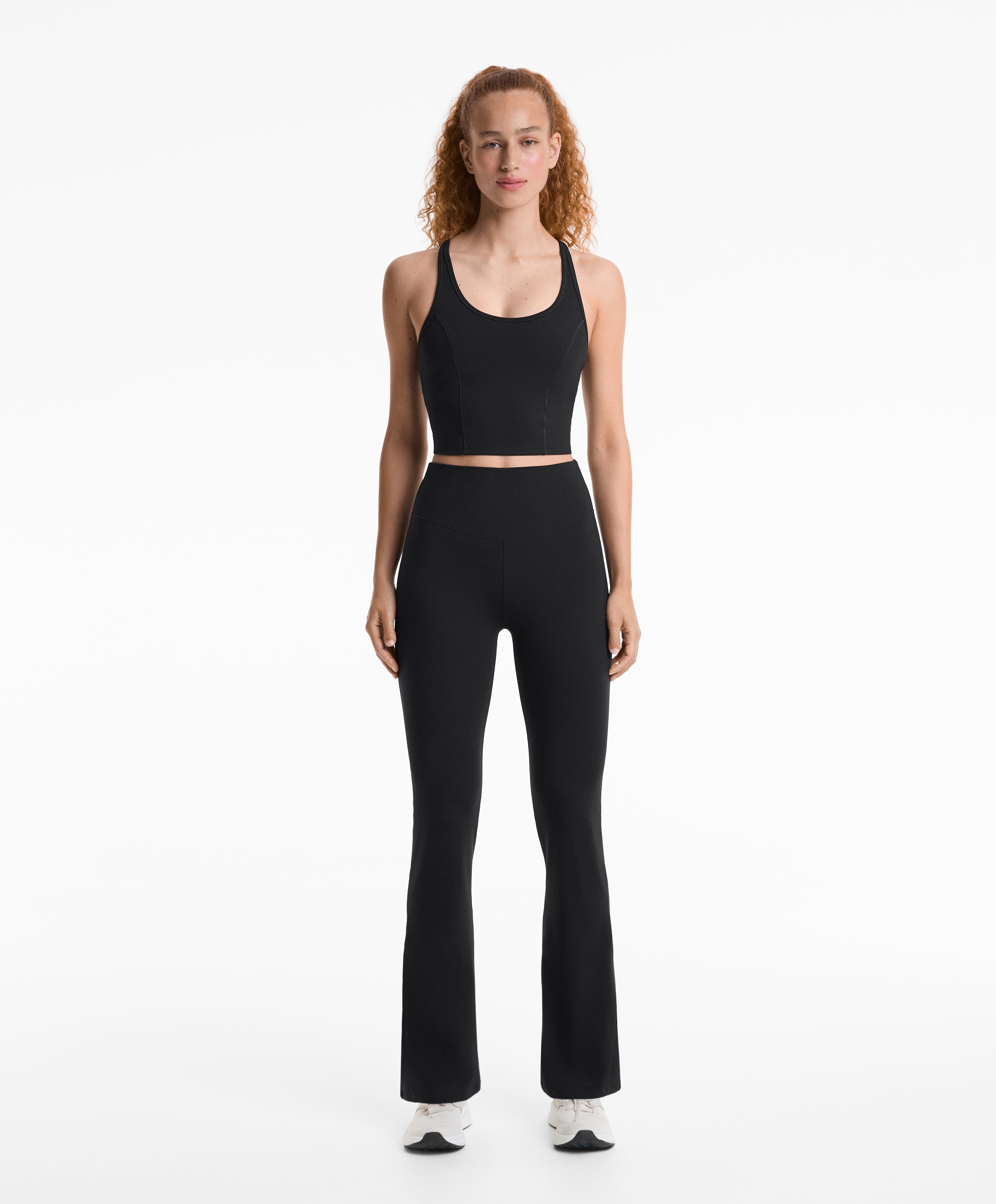 Black flare evermove total look