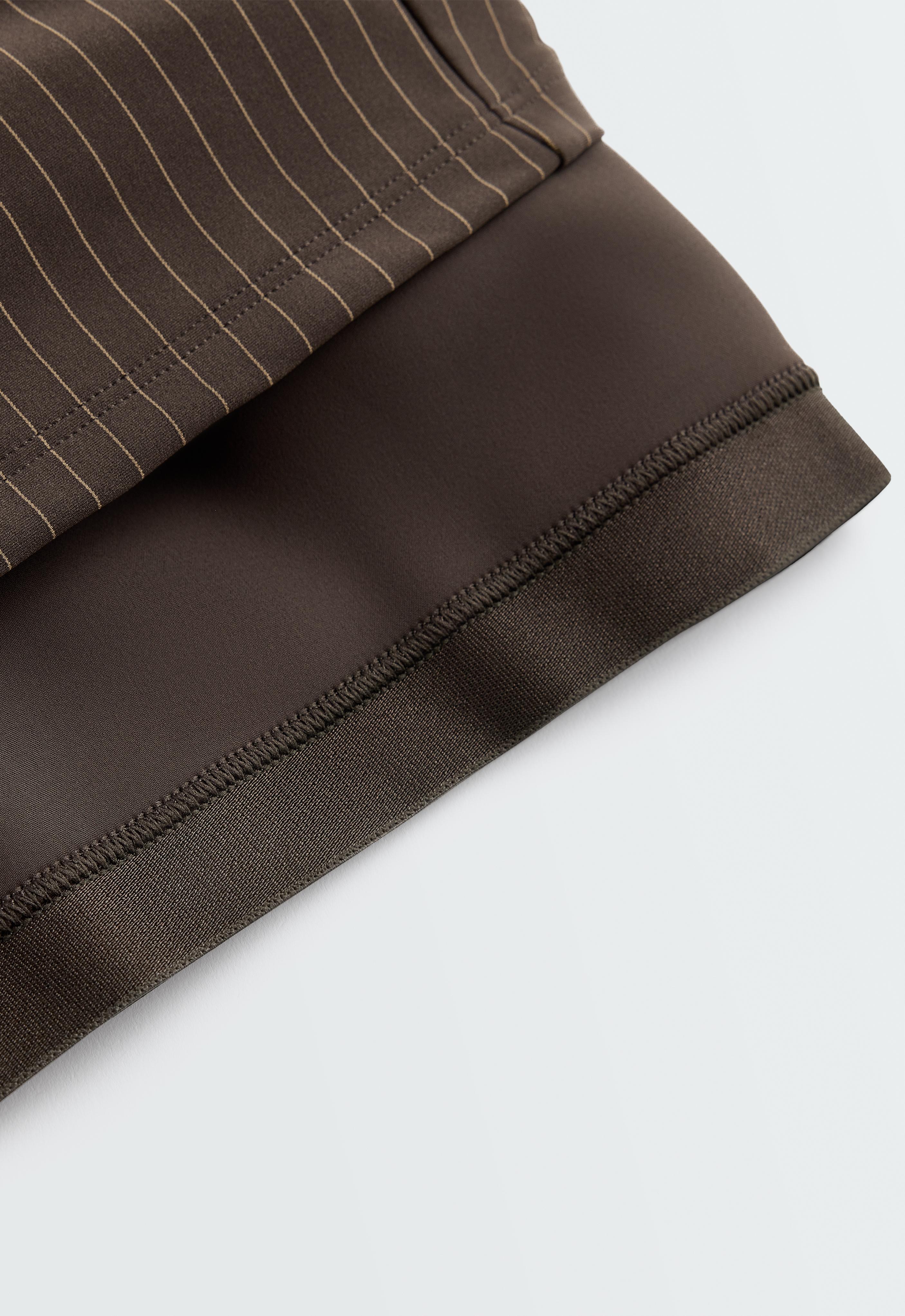 Compressive short-sleeved pinstripe tank top — BROWN