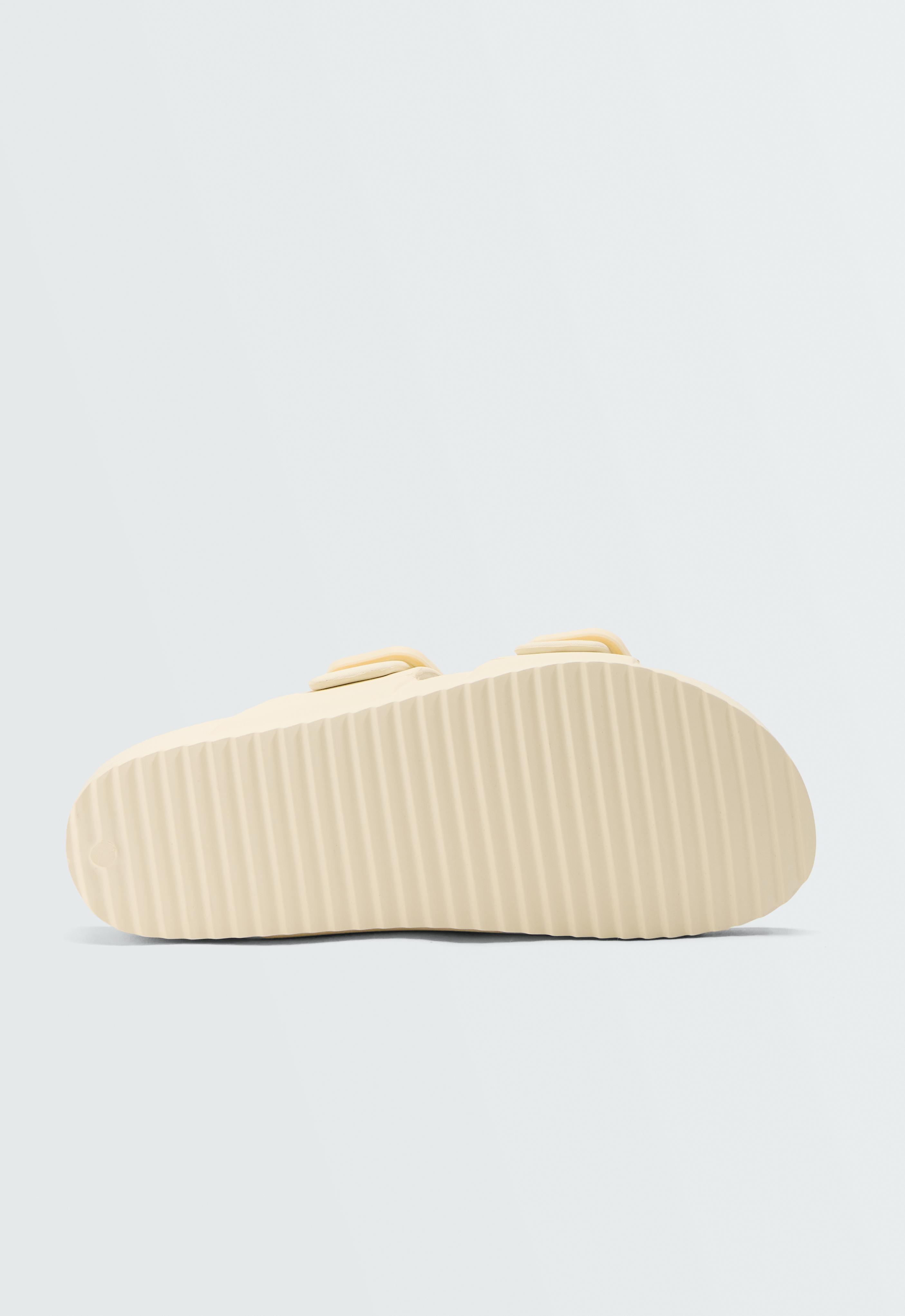 Buckle beach sandals — ECRU