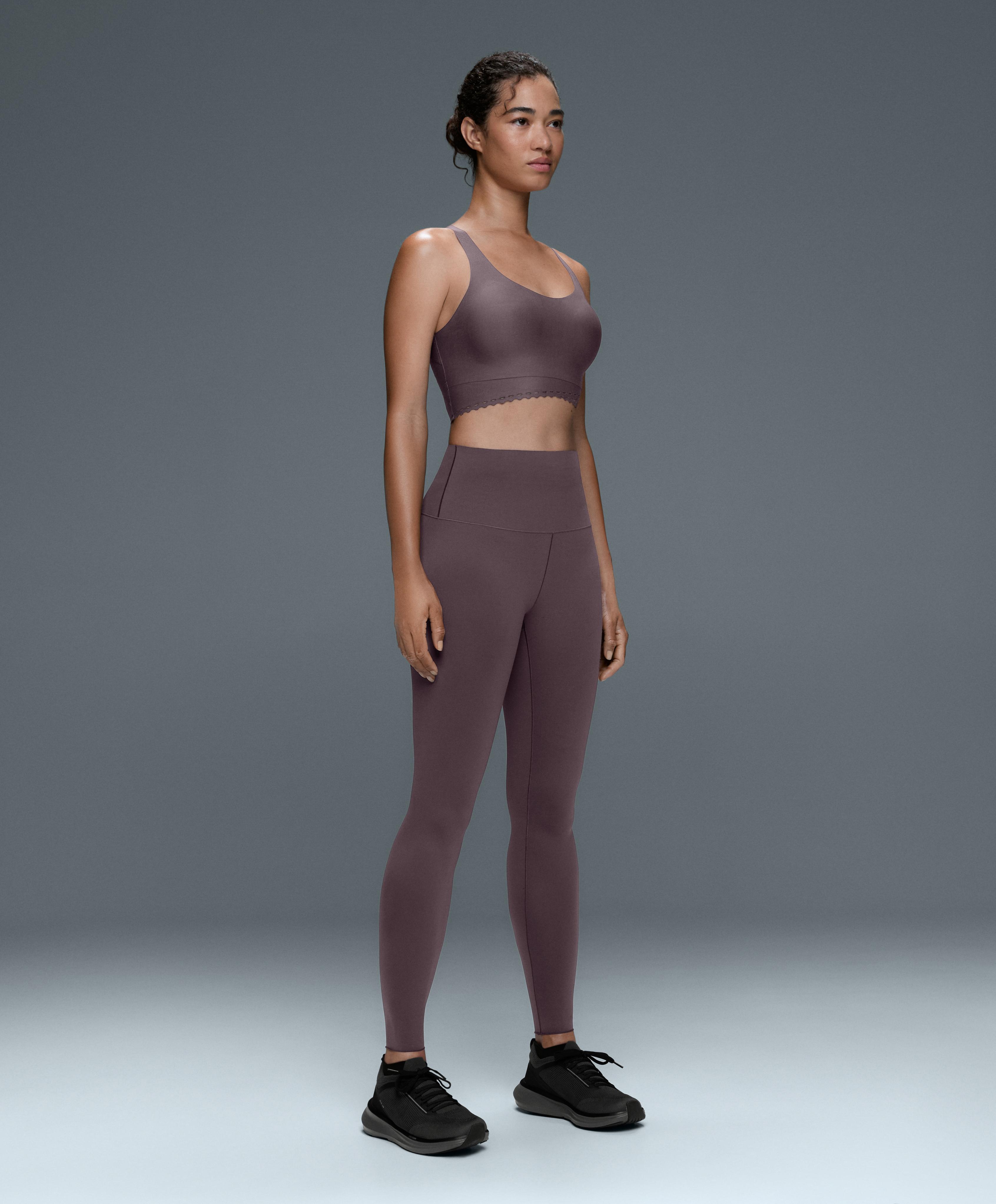 Perfect-adapt medium-support sports bra — Purplish brown