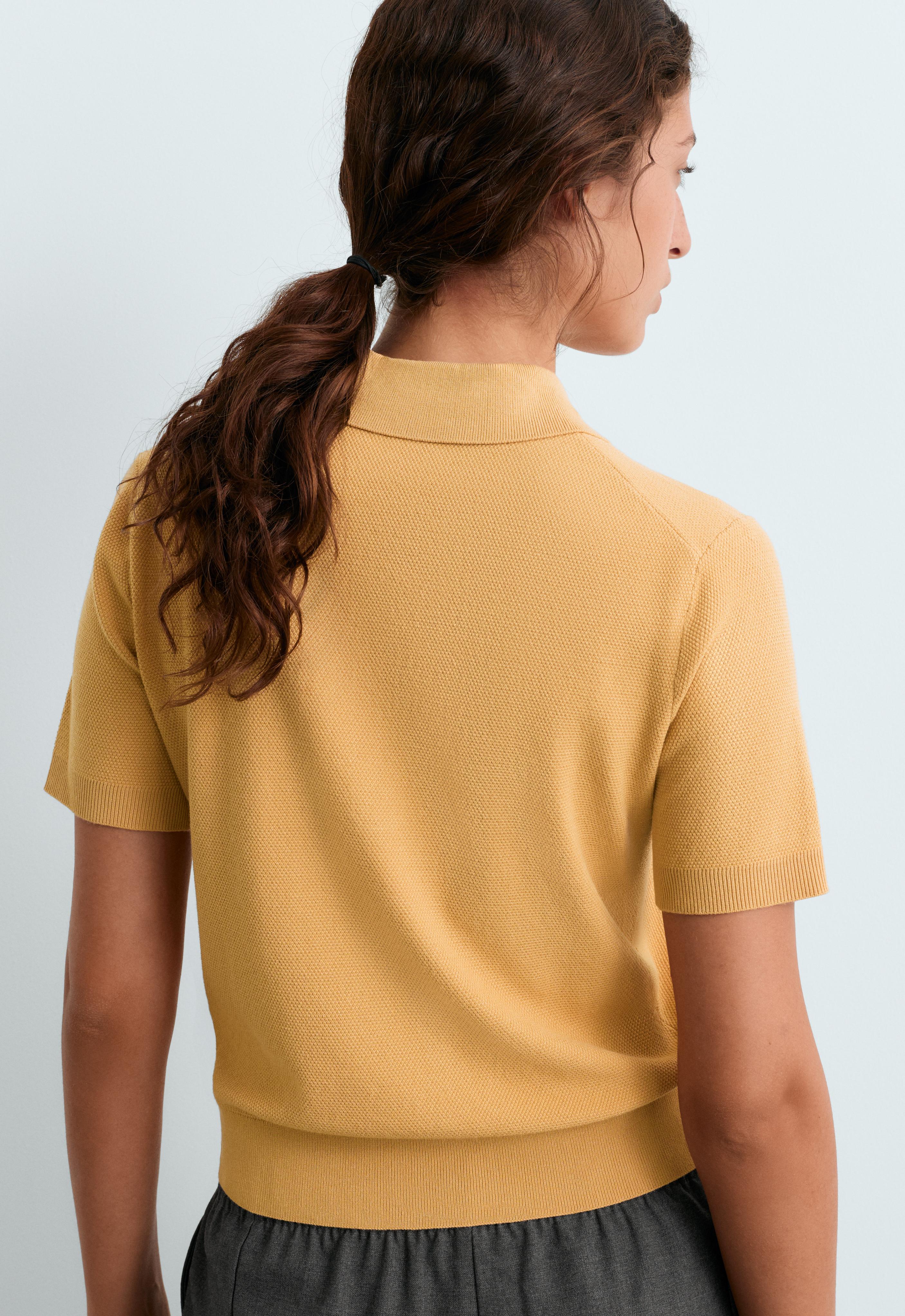 Short-sleeved button knit polo shirt — OCHRE