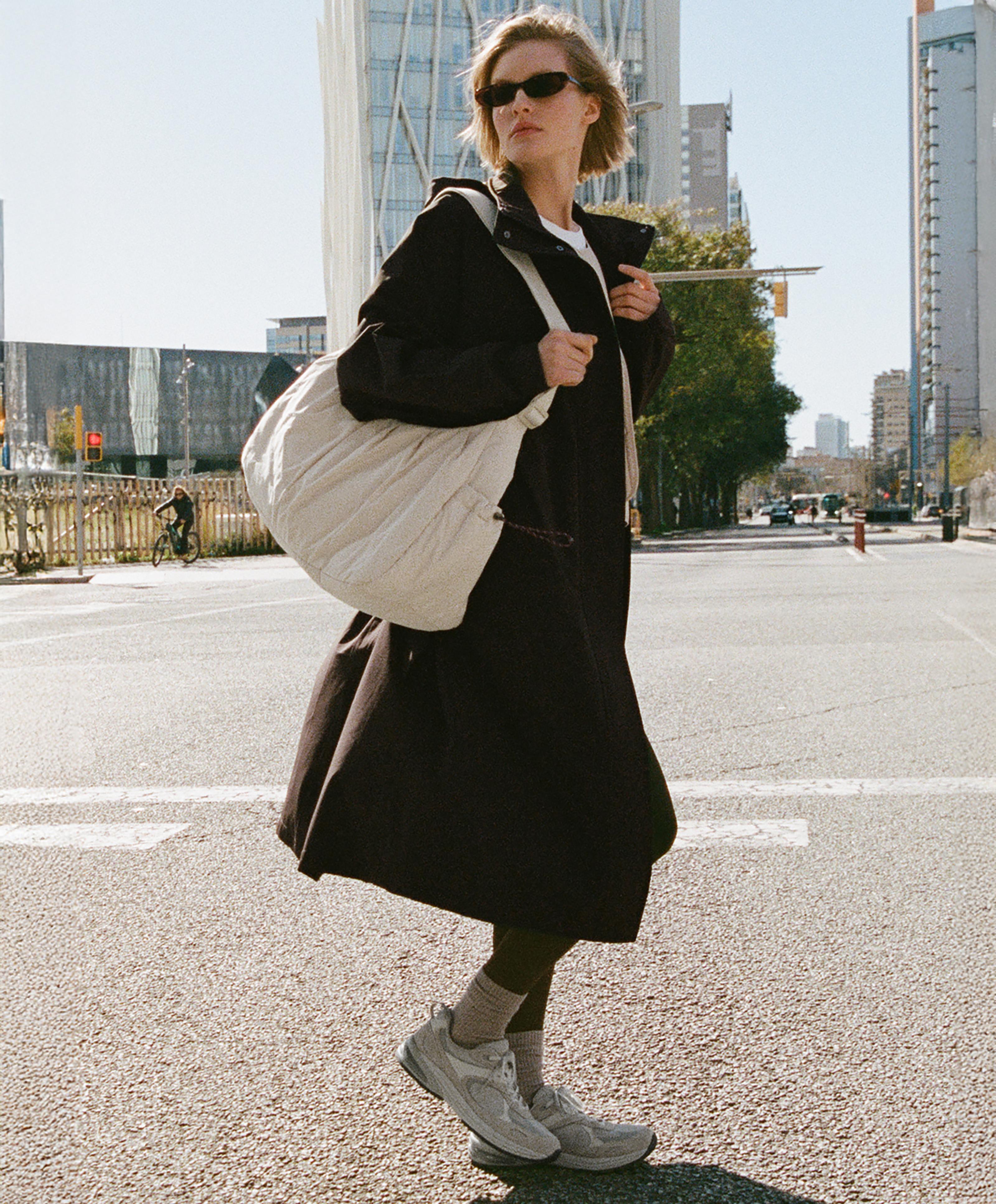 Shopper bag with side pockets — ECRU